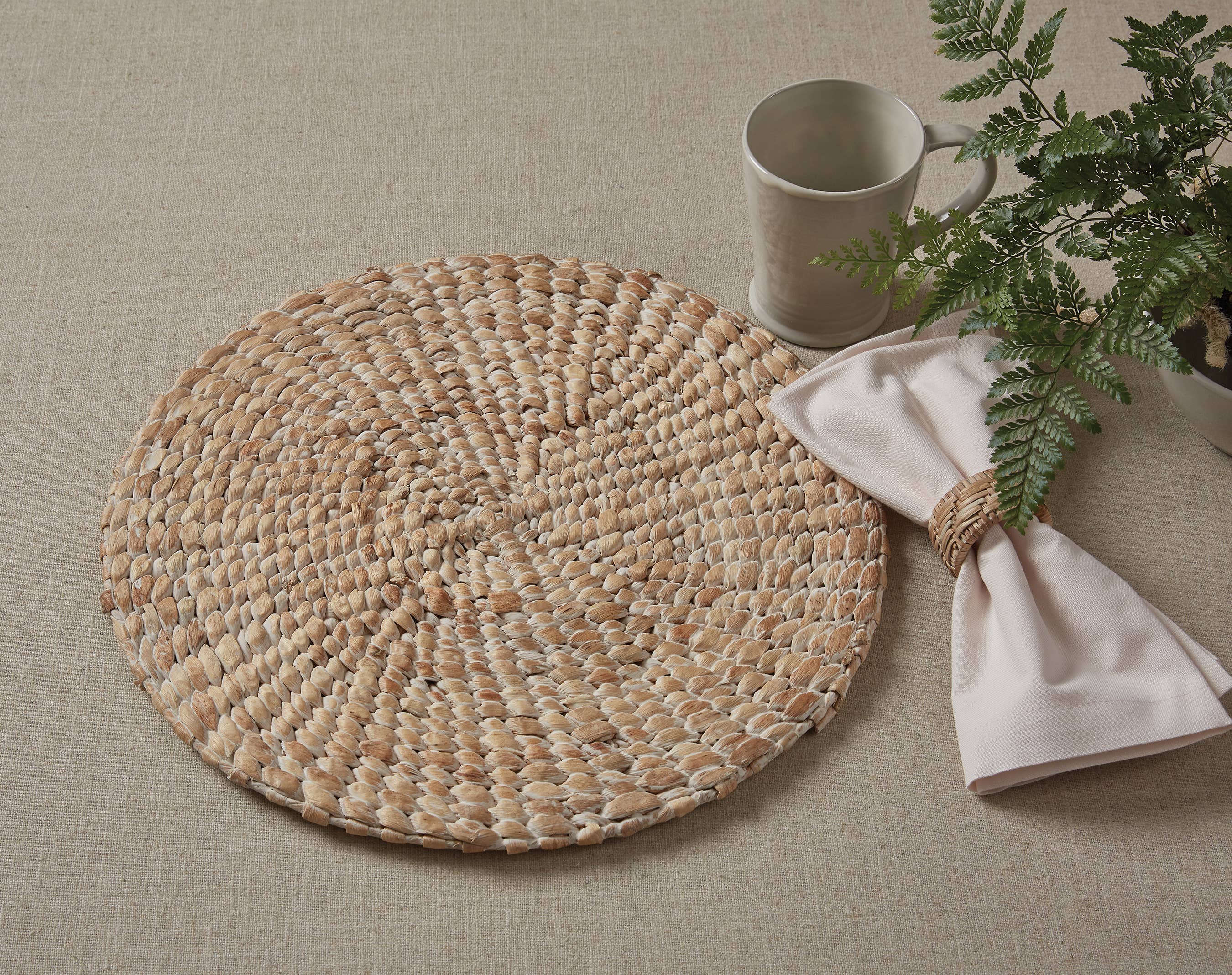 Braided Hyacinth Round Placemat - White