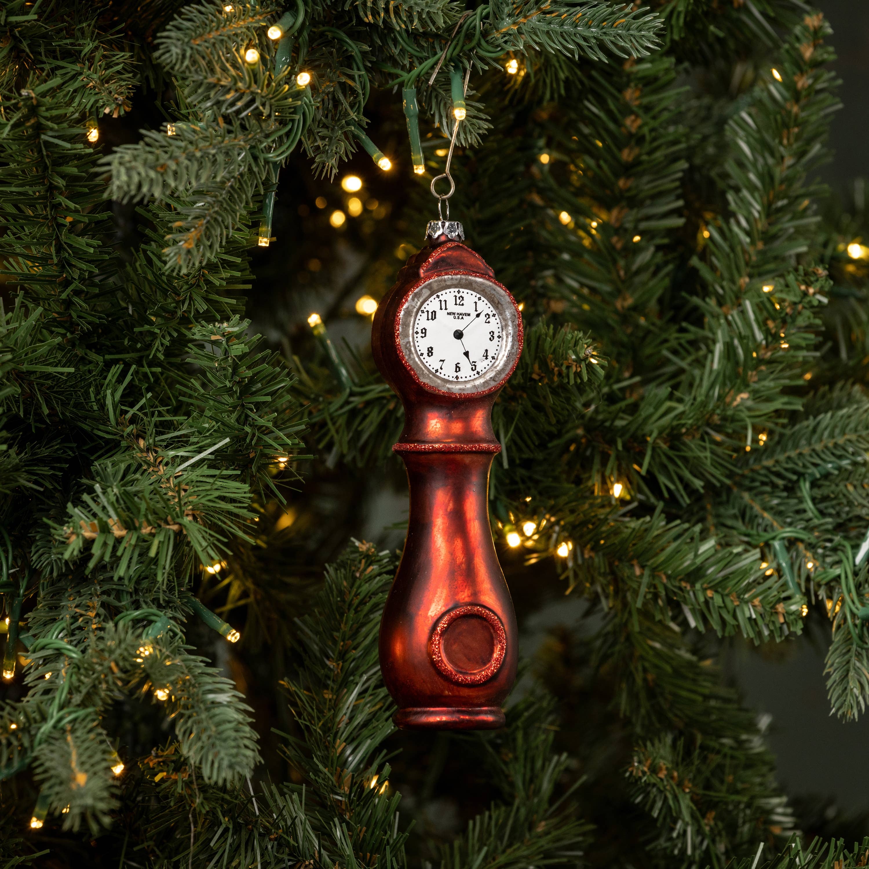 STANDING RED CLOCK ORNAMENT