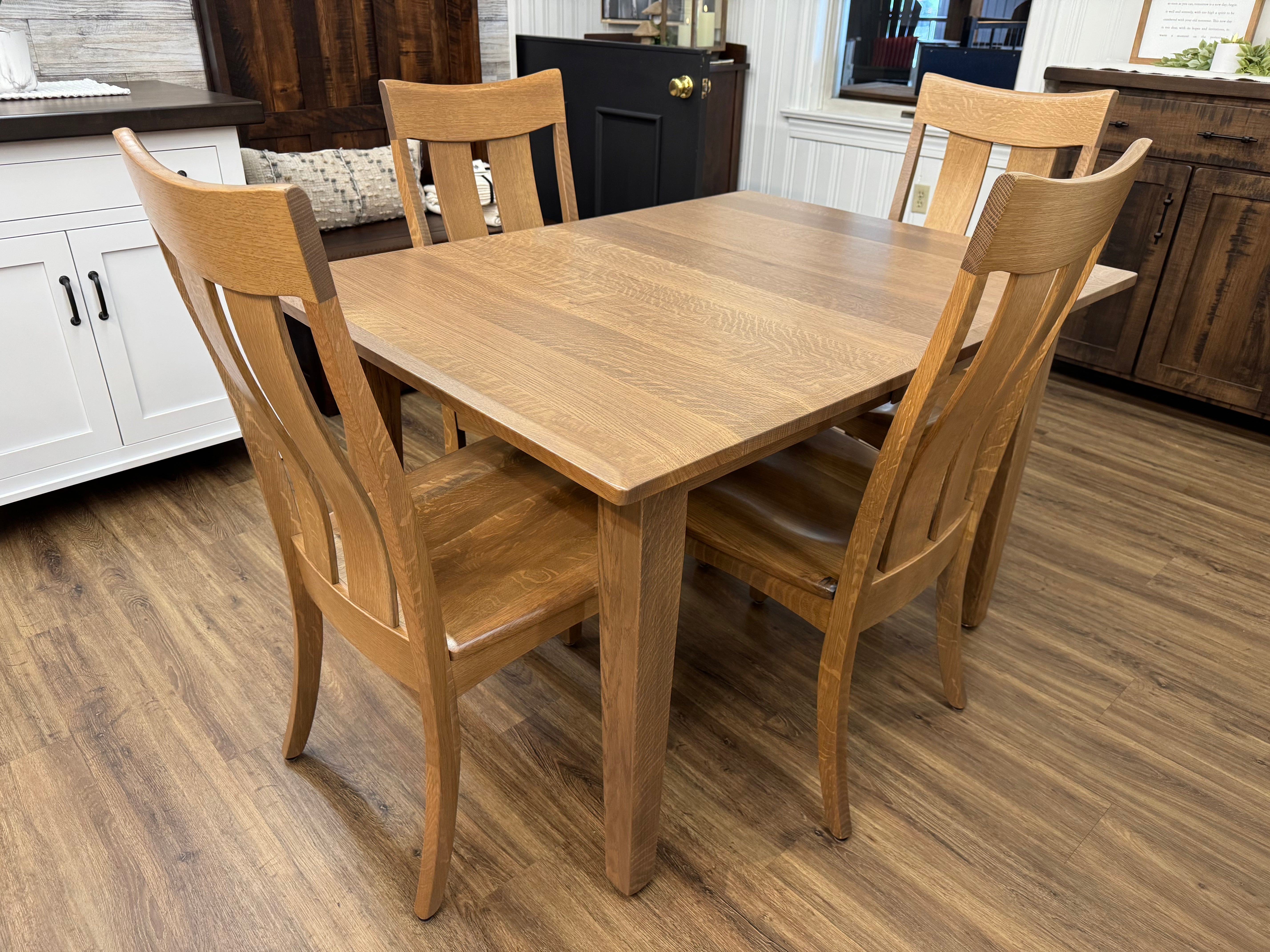 Amish made dining table in quarter sawn white oak with four matching chairs - handcrafted furniture in Lancaster Pennsylvania