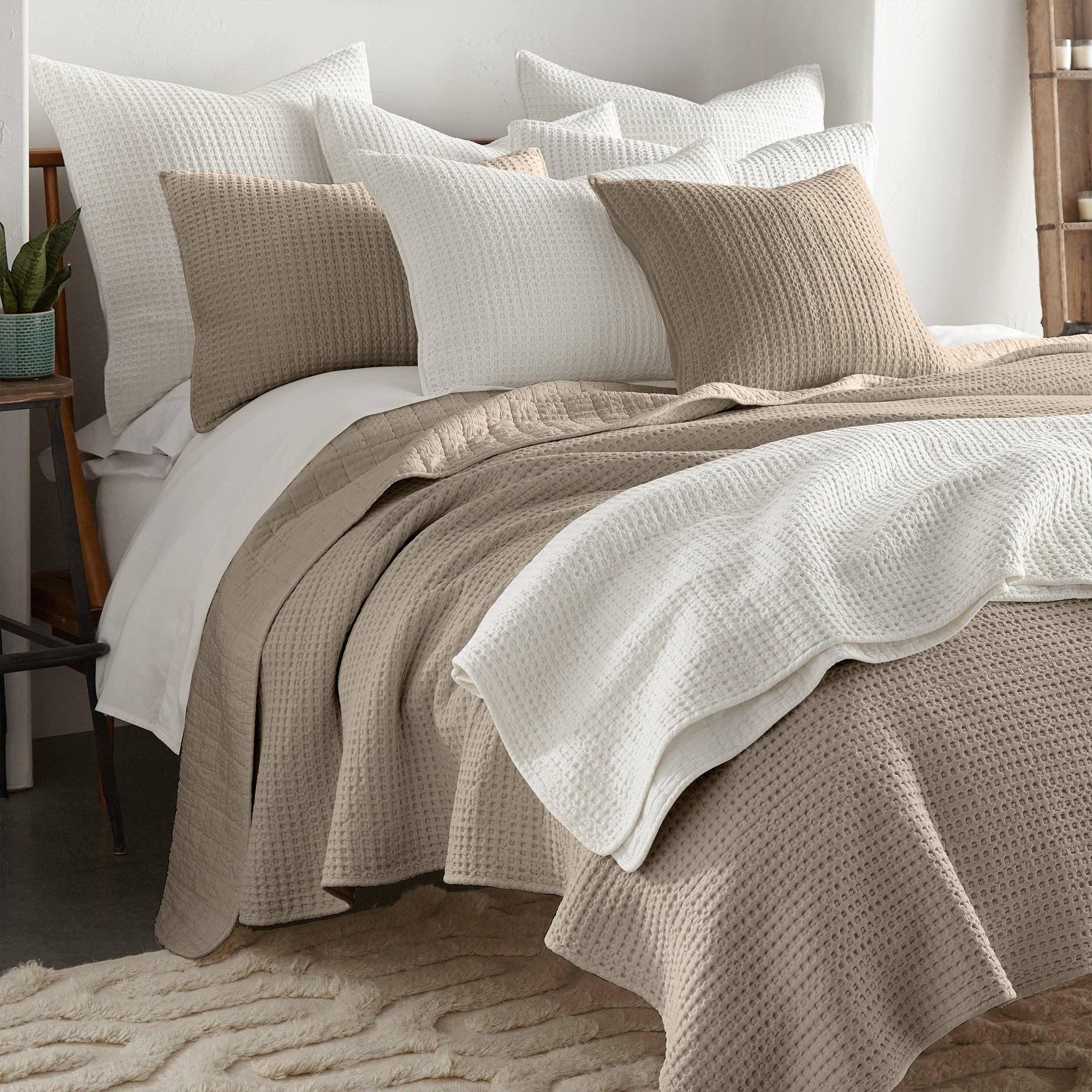 Mills Waffle Quilt Set