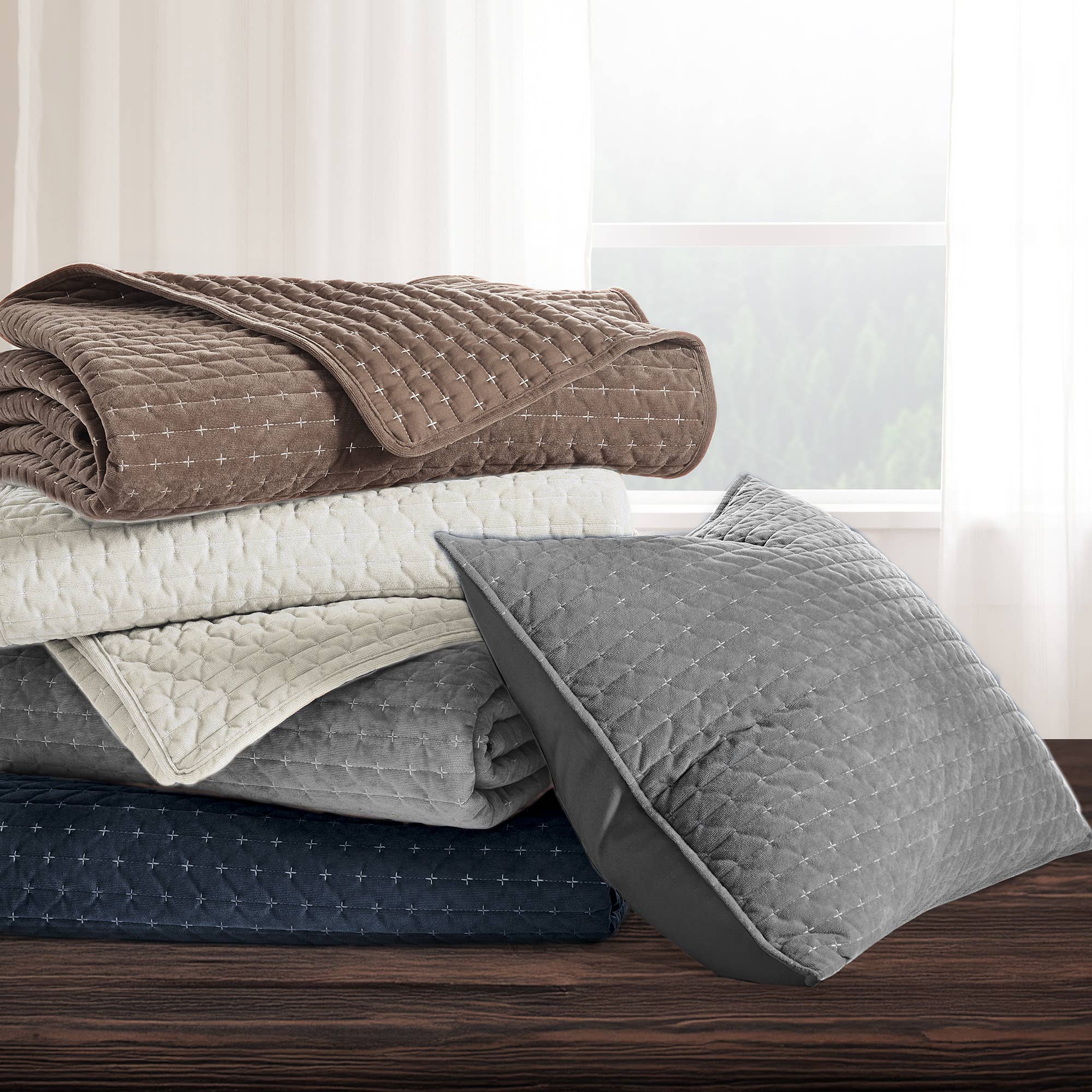 Velvet Stitch Quilt Set