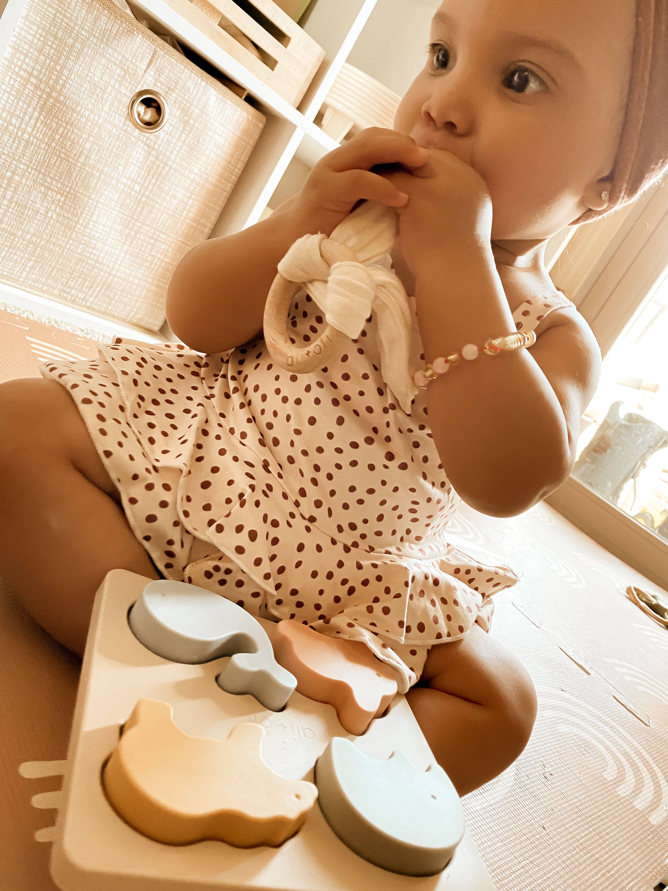 Crinkle Bunny Ears Wooden Ring Teething Toy for Baby (Beige)