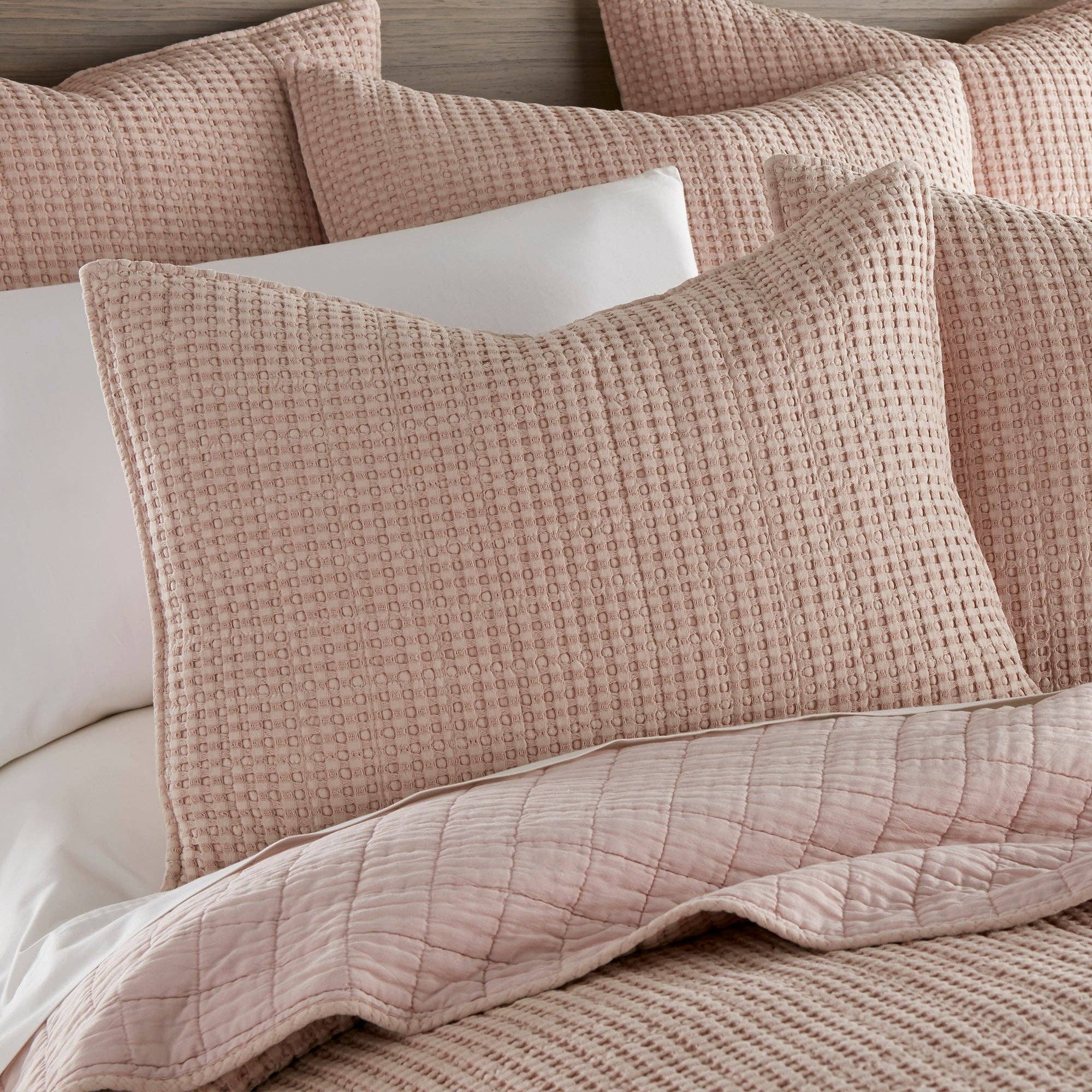 Mills Waffle Quilt Set