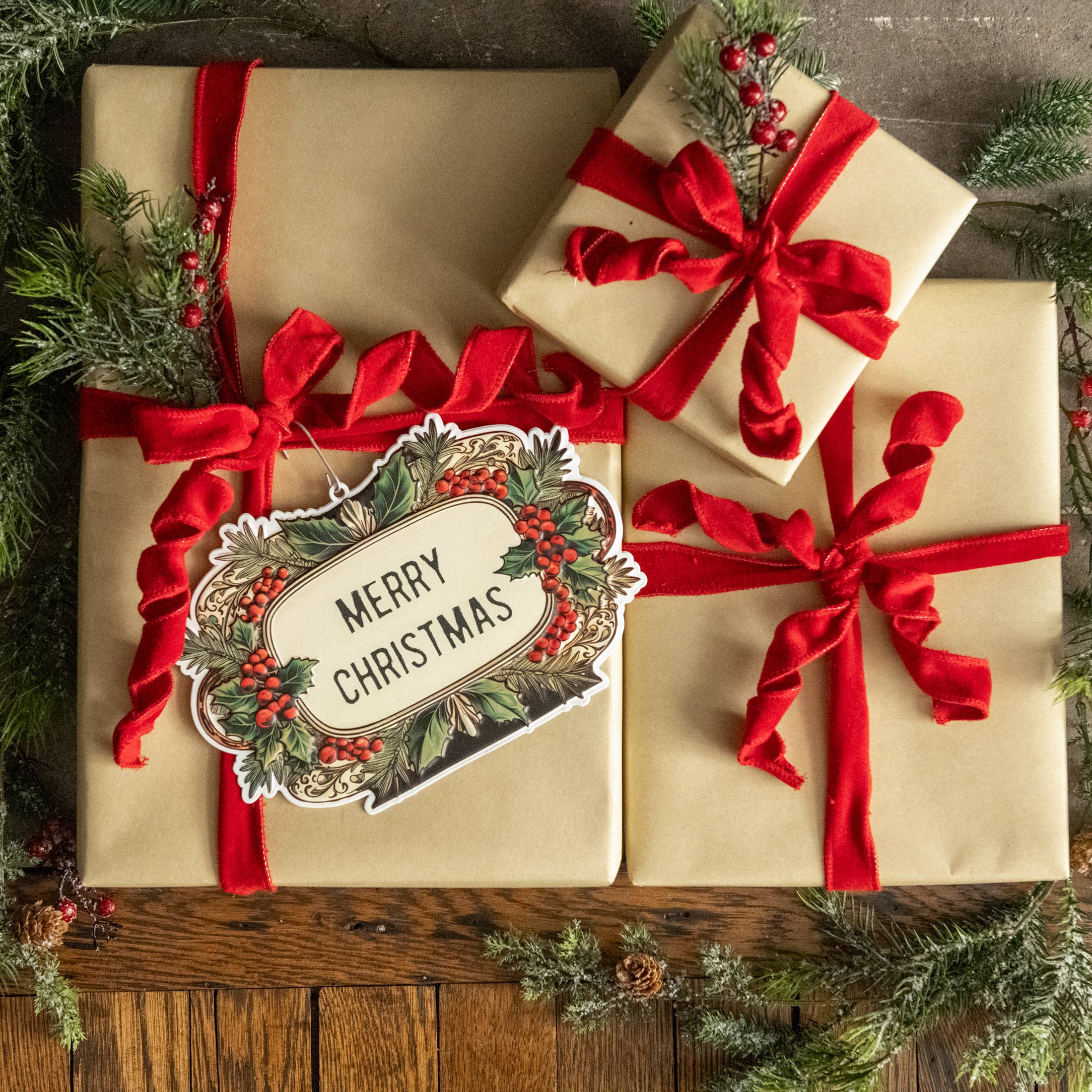 8.5" MERRY CHRISTMAS ORNAMENT