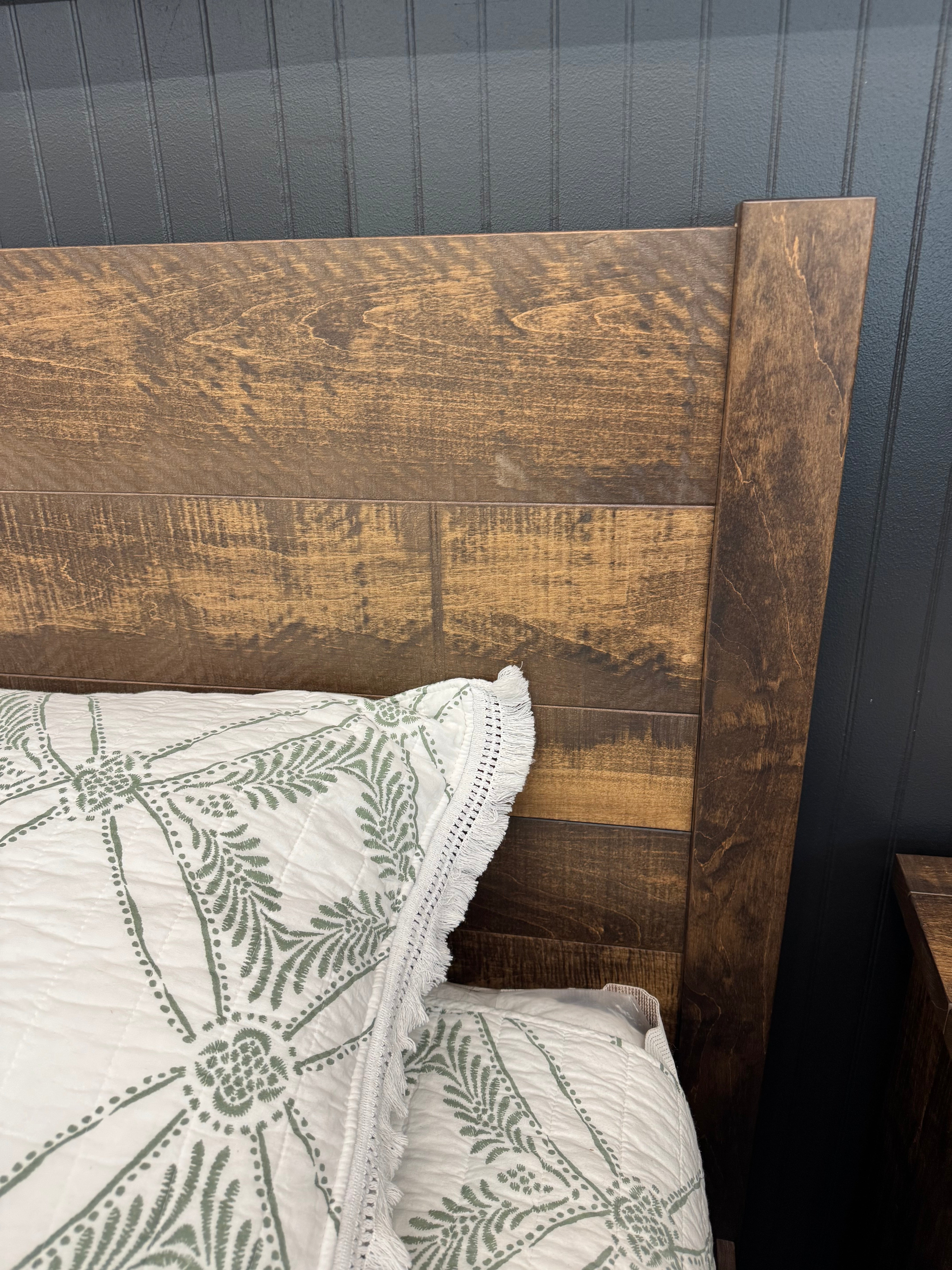 Canterbury Bedroom Set | 3 Piece Set