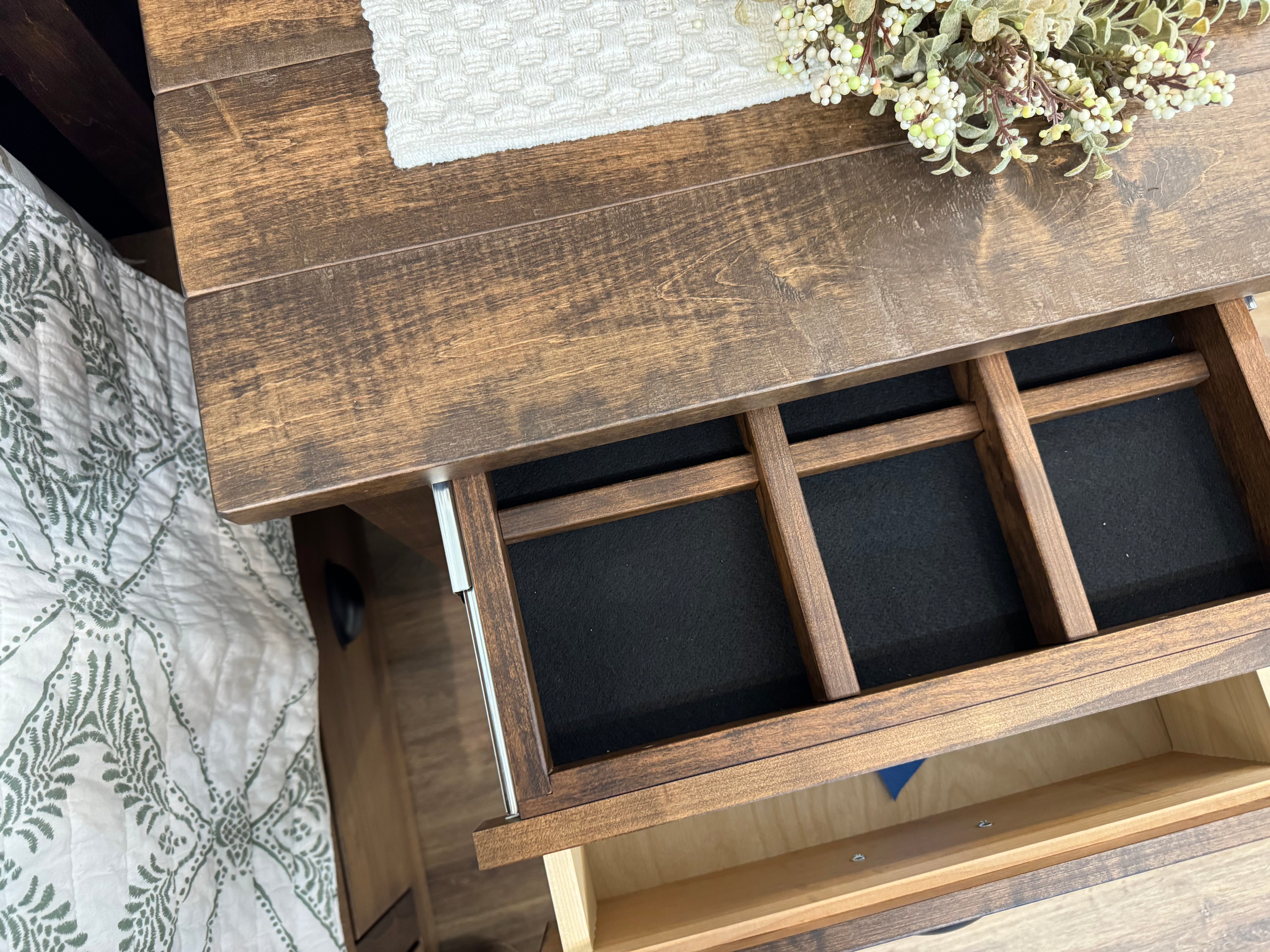 Canterbury Bedroom Set | 3 Piece Set