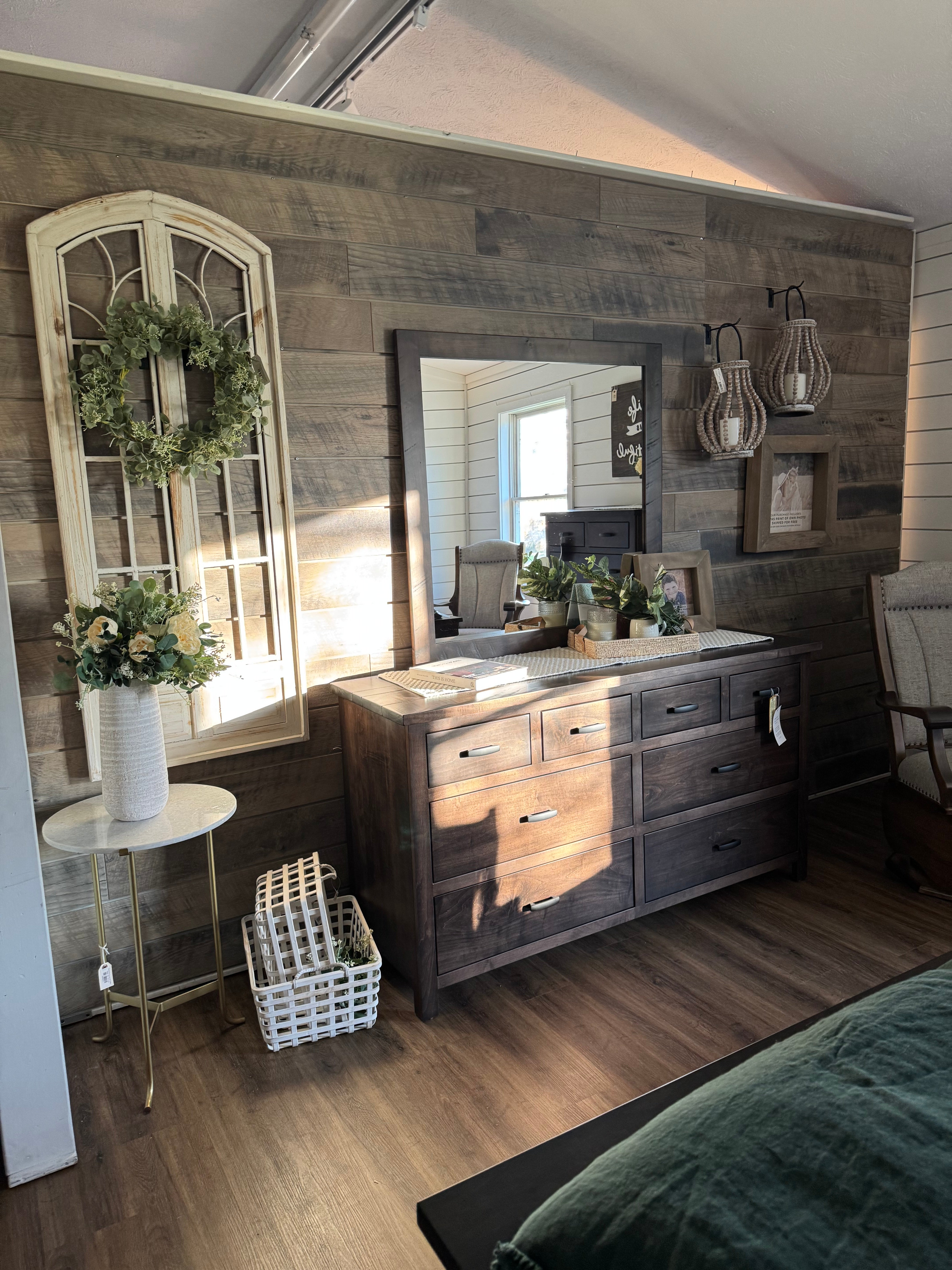 Evelyn Bedroom Set