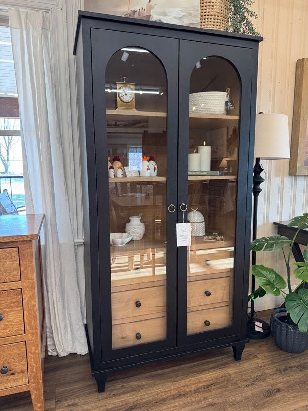 Maxwell Cabinet