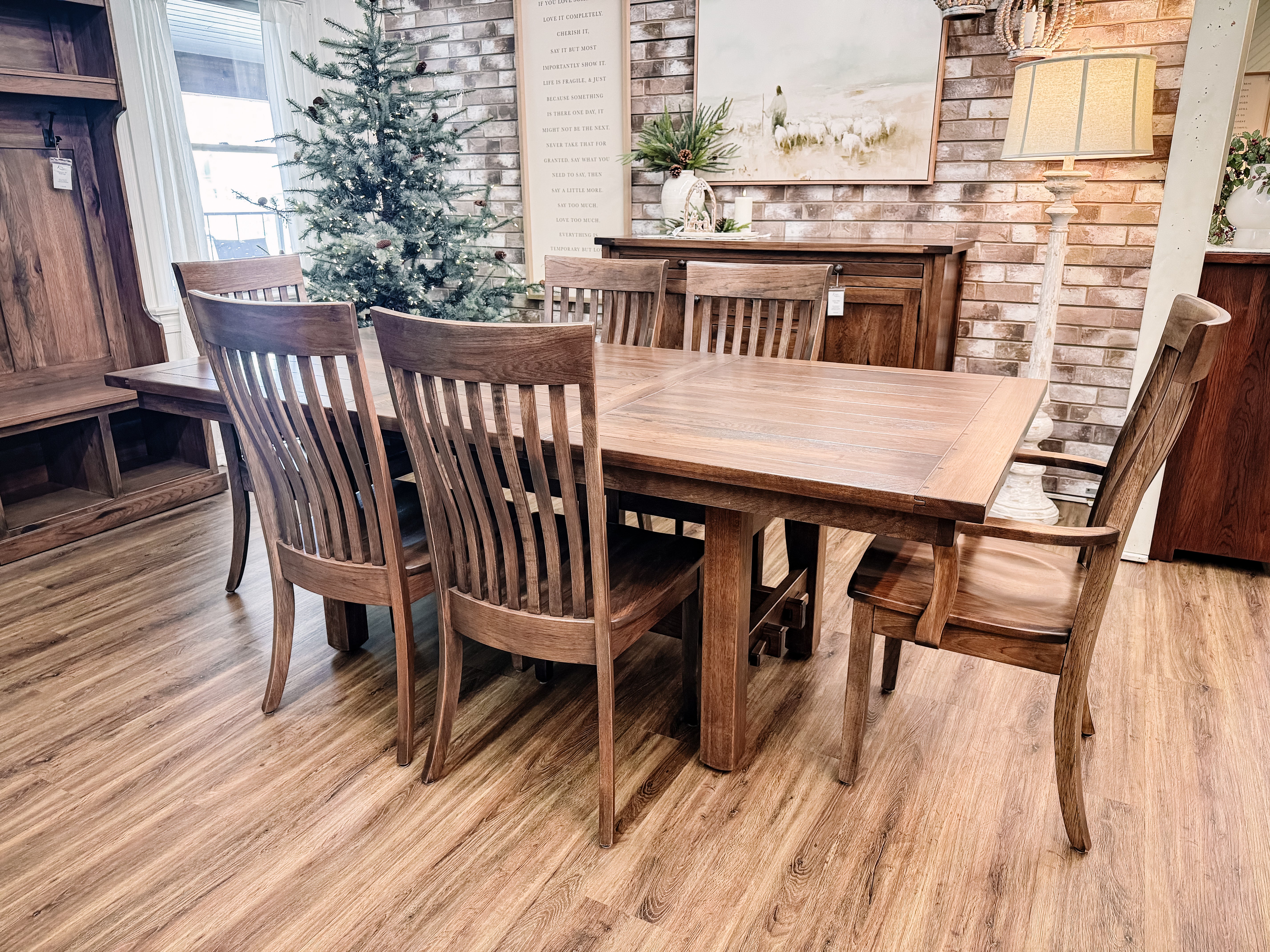 Easton Pike Table 42 x 66 with 4 Easton Pike chairs