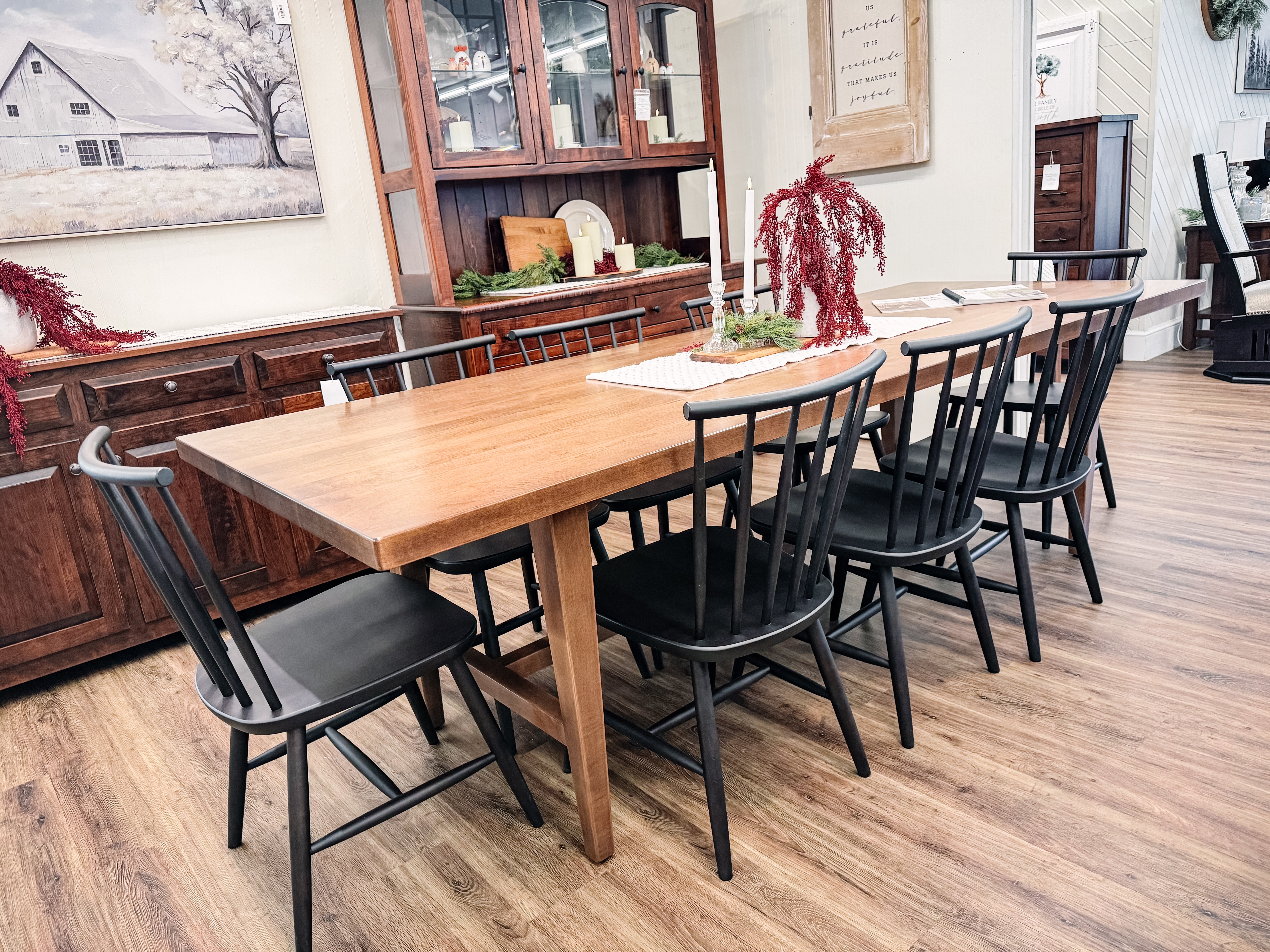 Easton Pike Table 42 x 66 with 4 Easton Pike chairs