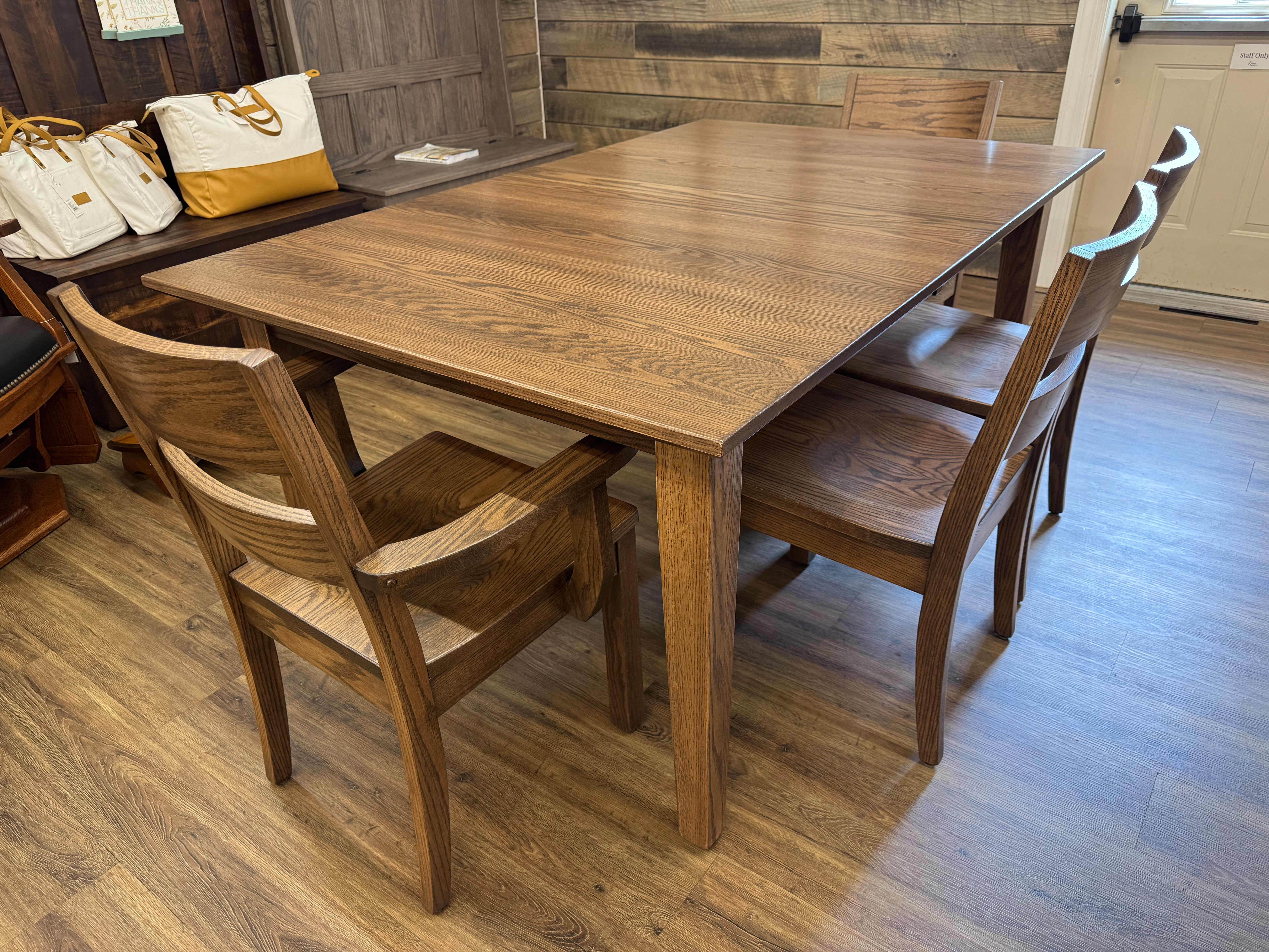 Easton Pike Table 42 x 66 with 4 Easton Pike chairs