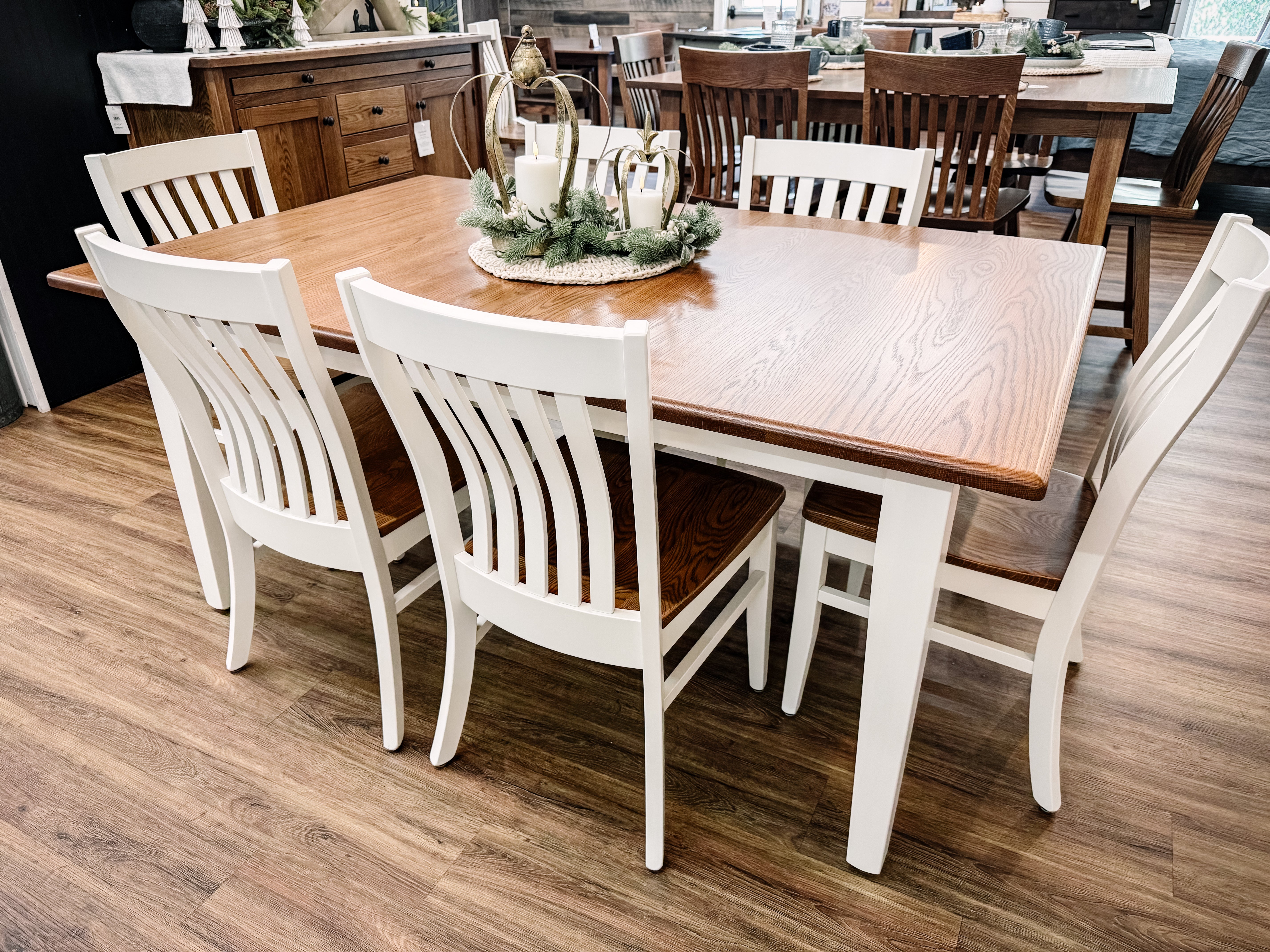 Easton Pike Table 42 x 66 with 4 Easton Pike chairs