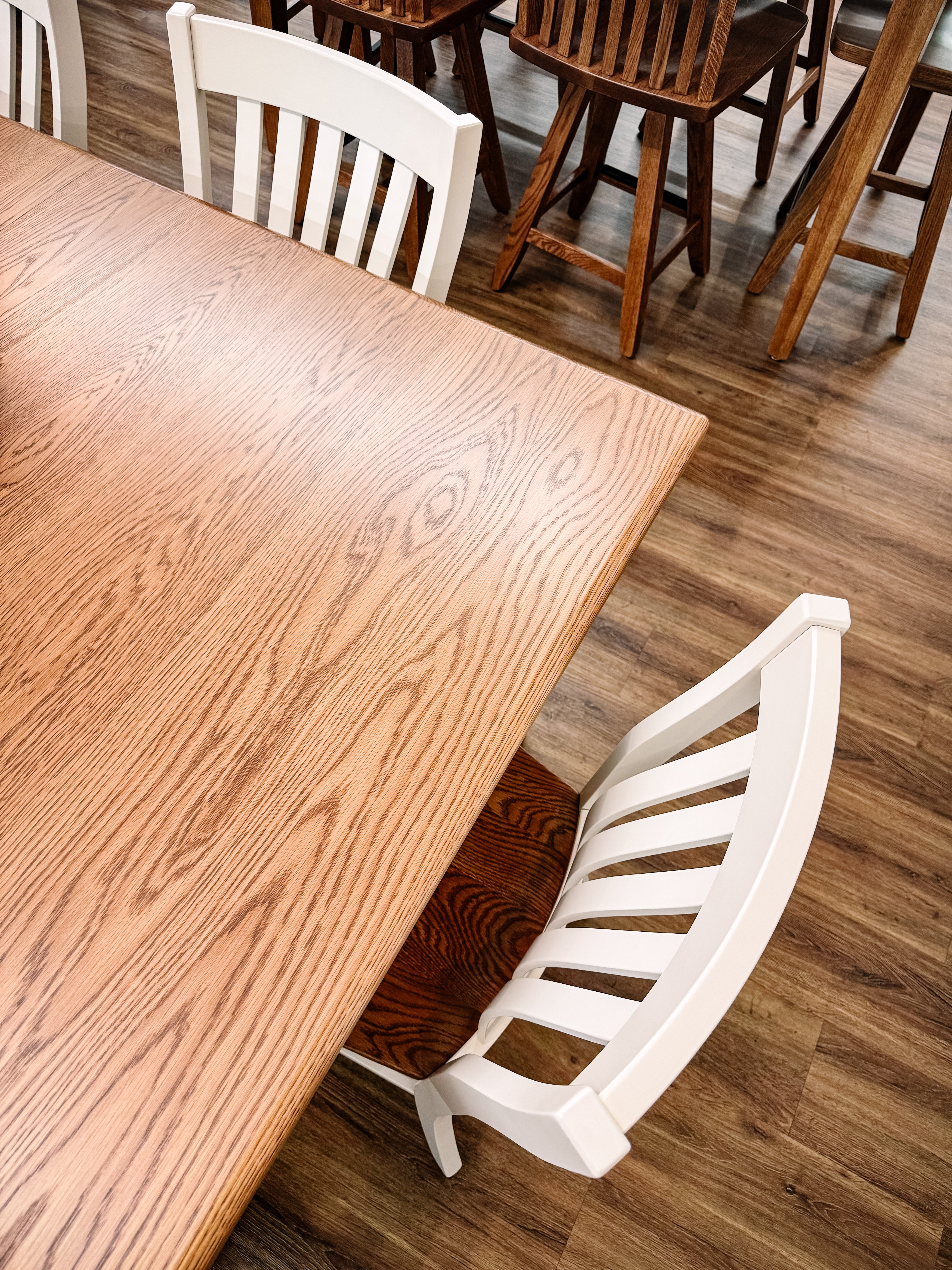 Easton Pike Table 42 x 66 with 4 Easton Pike chairs