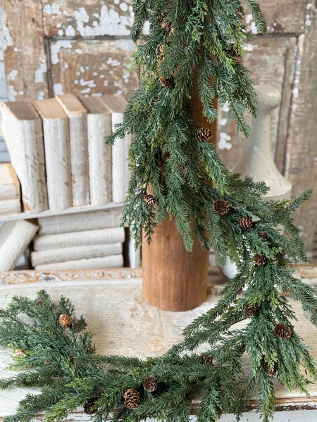 Crosswoods Juniper Garland | 5'
