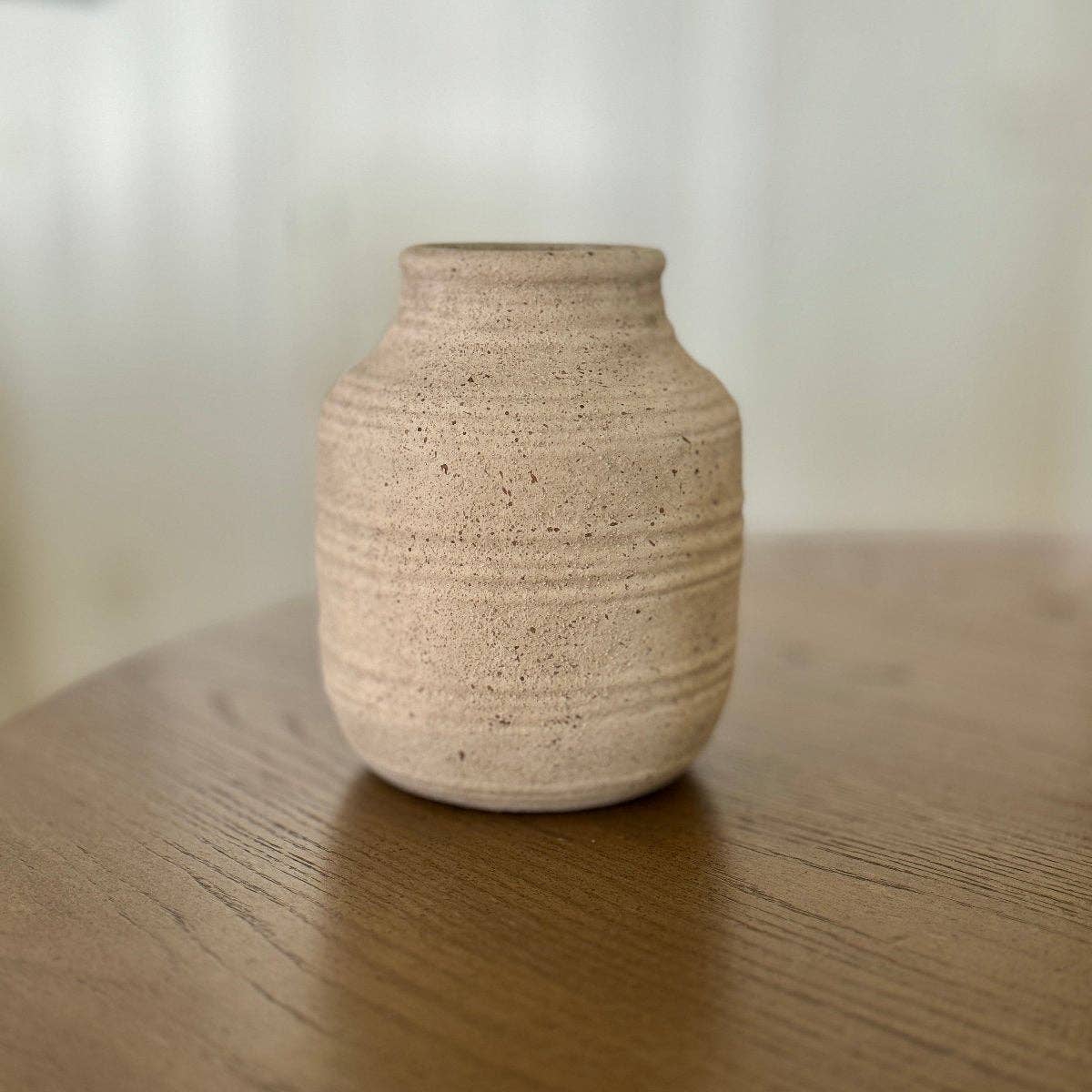 CA-5285 - Medium White Pottery Urn