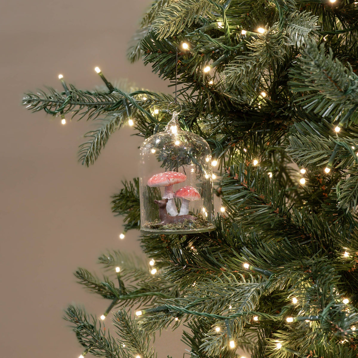 DEER & MUSHROOMS IN GLASS DOME ORNAMENT