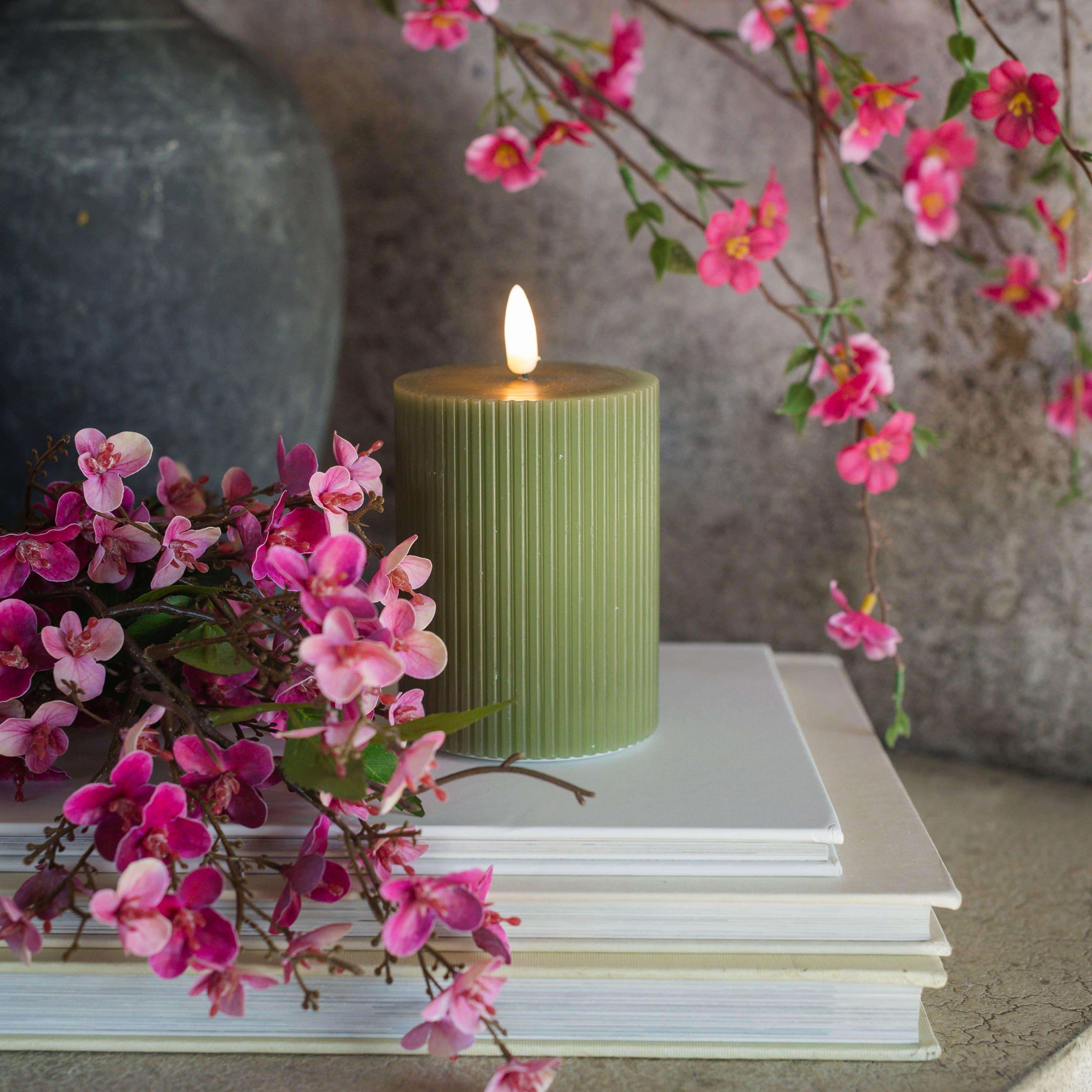 4" DARK GREEN GROOVED 3D FLAME CANDLE