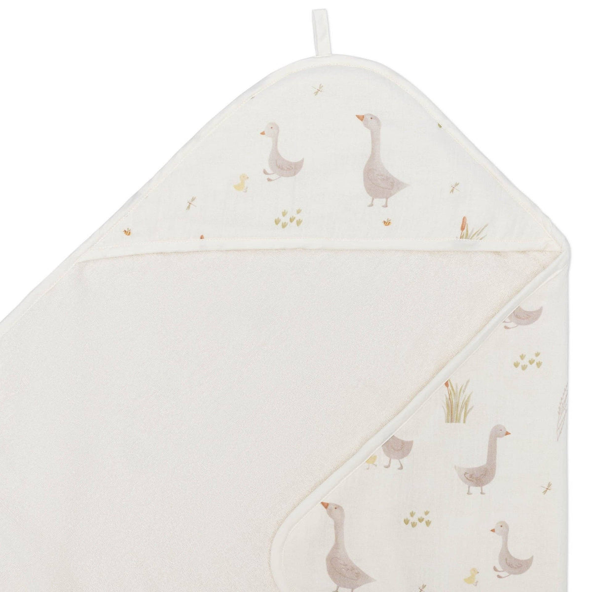 Charlie Farmhouse Goose Hooded Towel & Wash Cloth Set