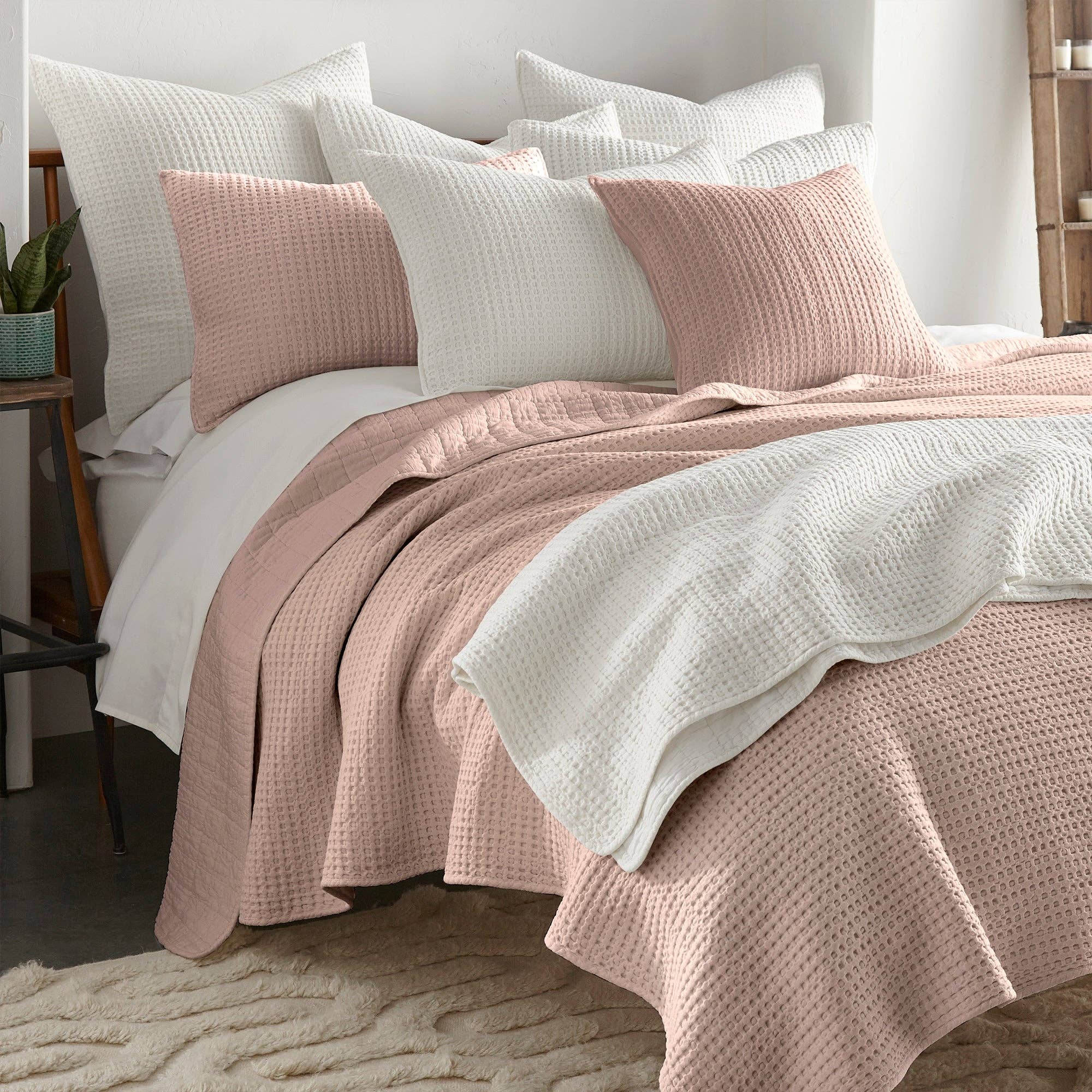 Mills Waffle Quilt Set