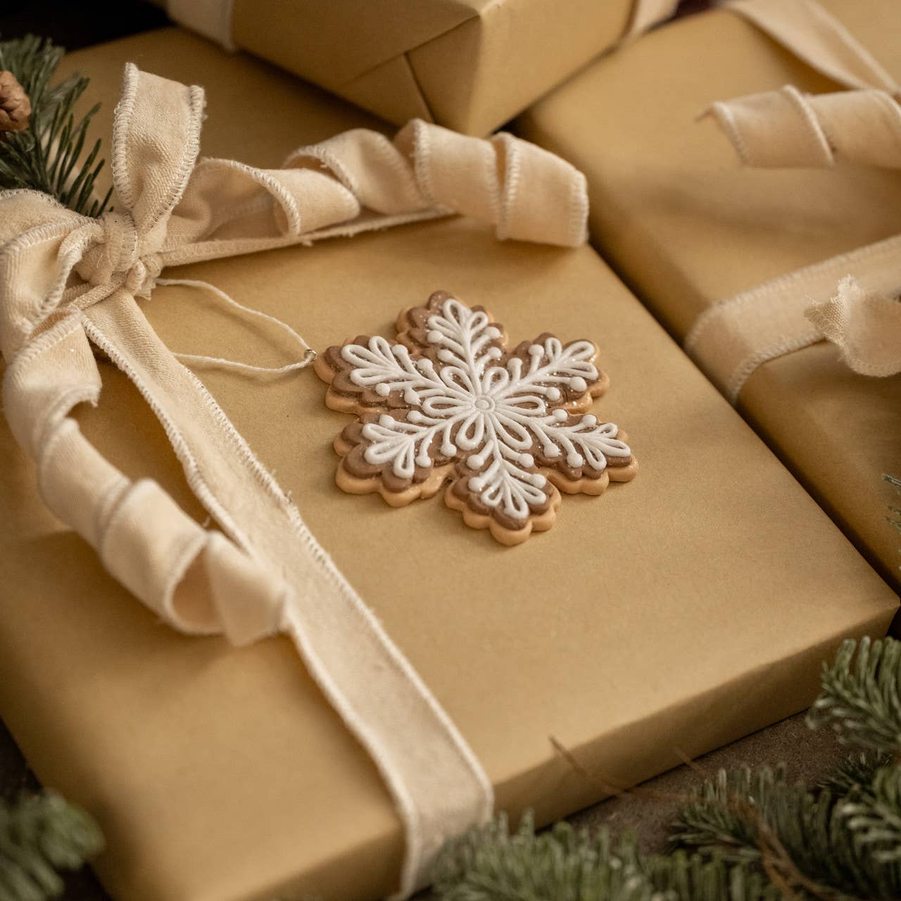MARY'S GINGERBREAD COOKIE ORNAMENT