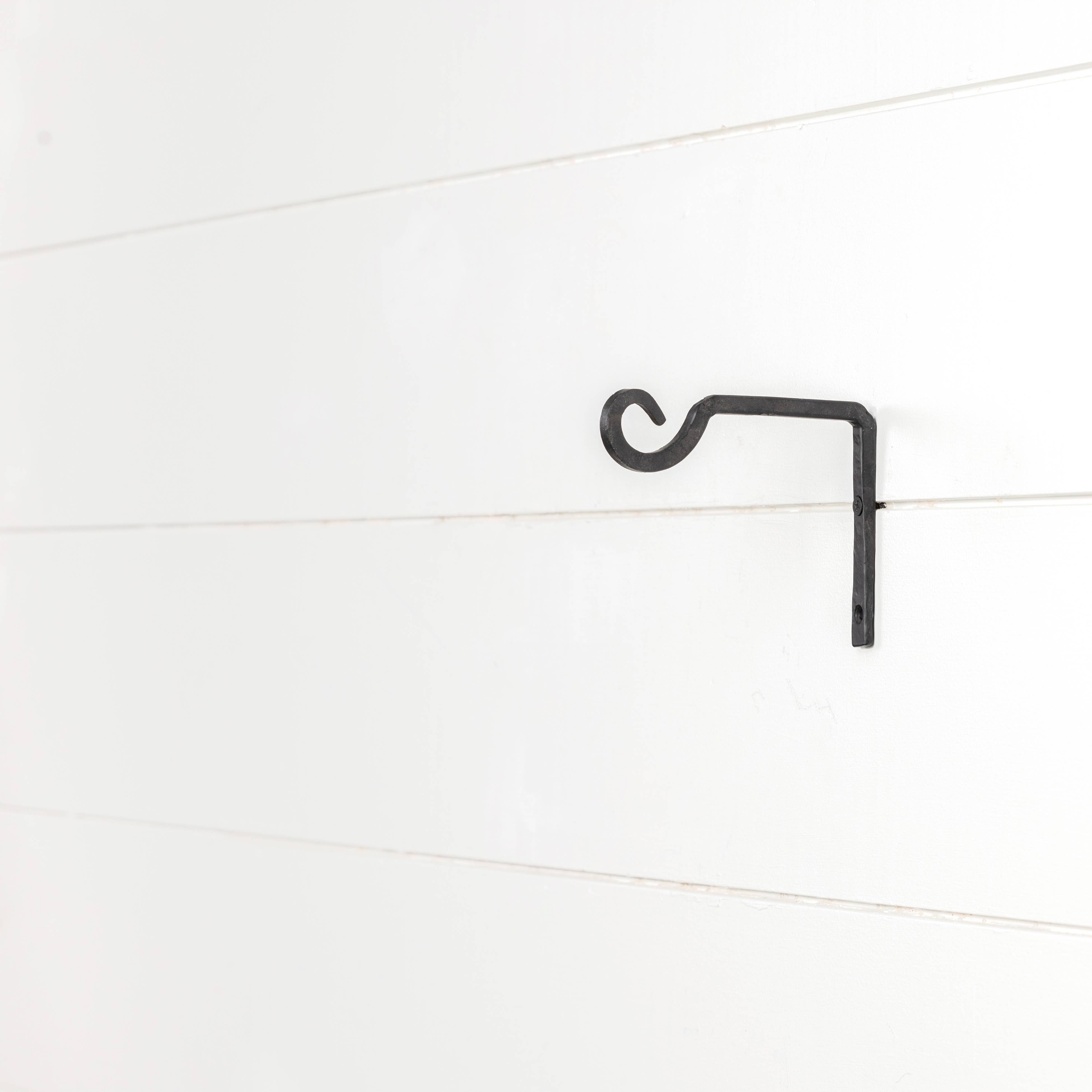 5.25" BLACK UTILITY HOOK
