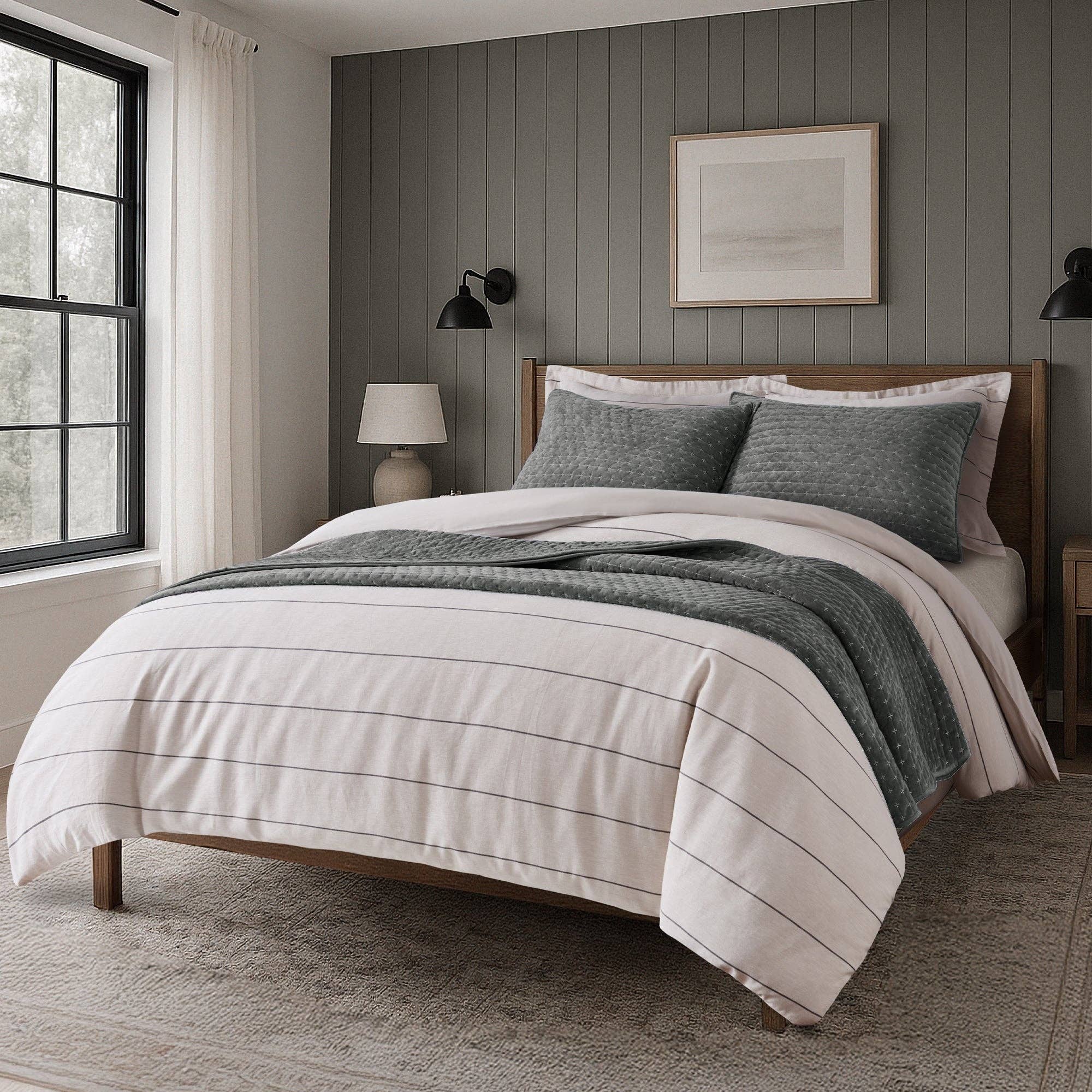 Velvet Stitch Quilt Set