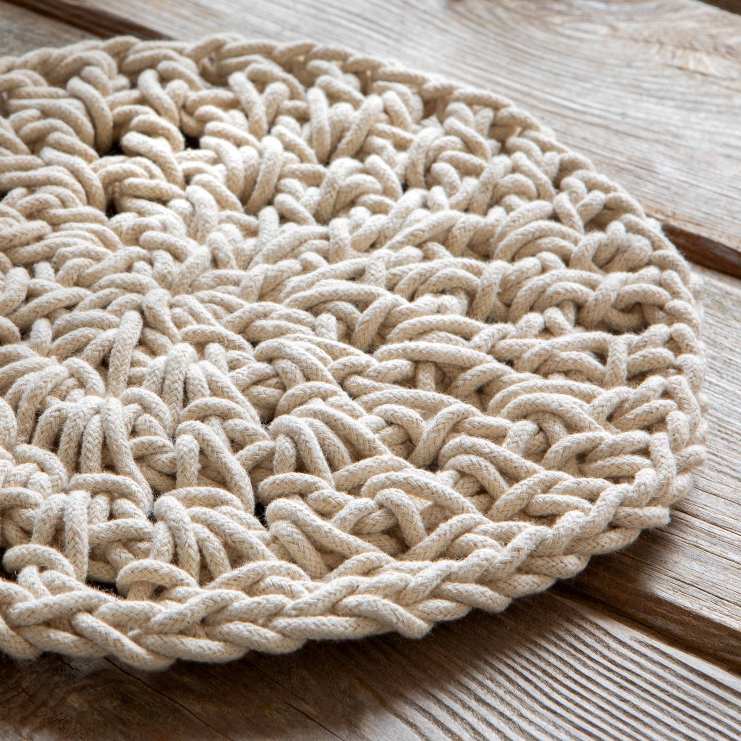 Natural Knotted Trivet