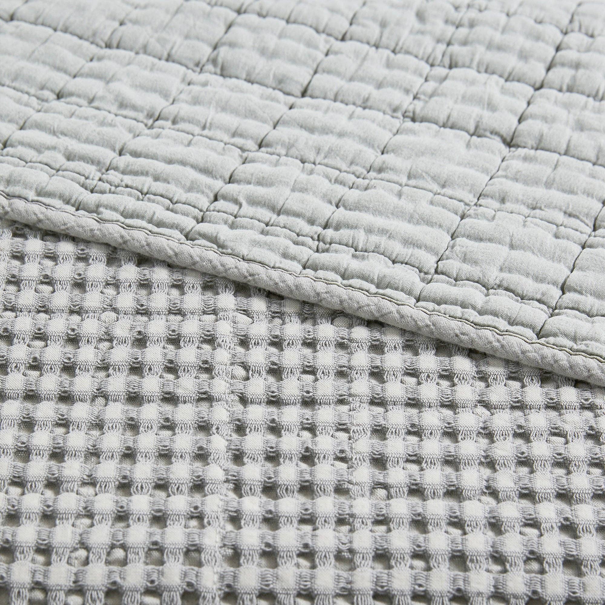 Mills Waffle Quilt Set