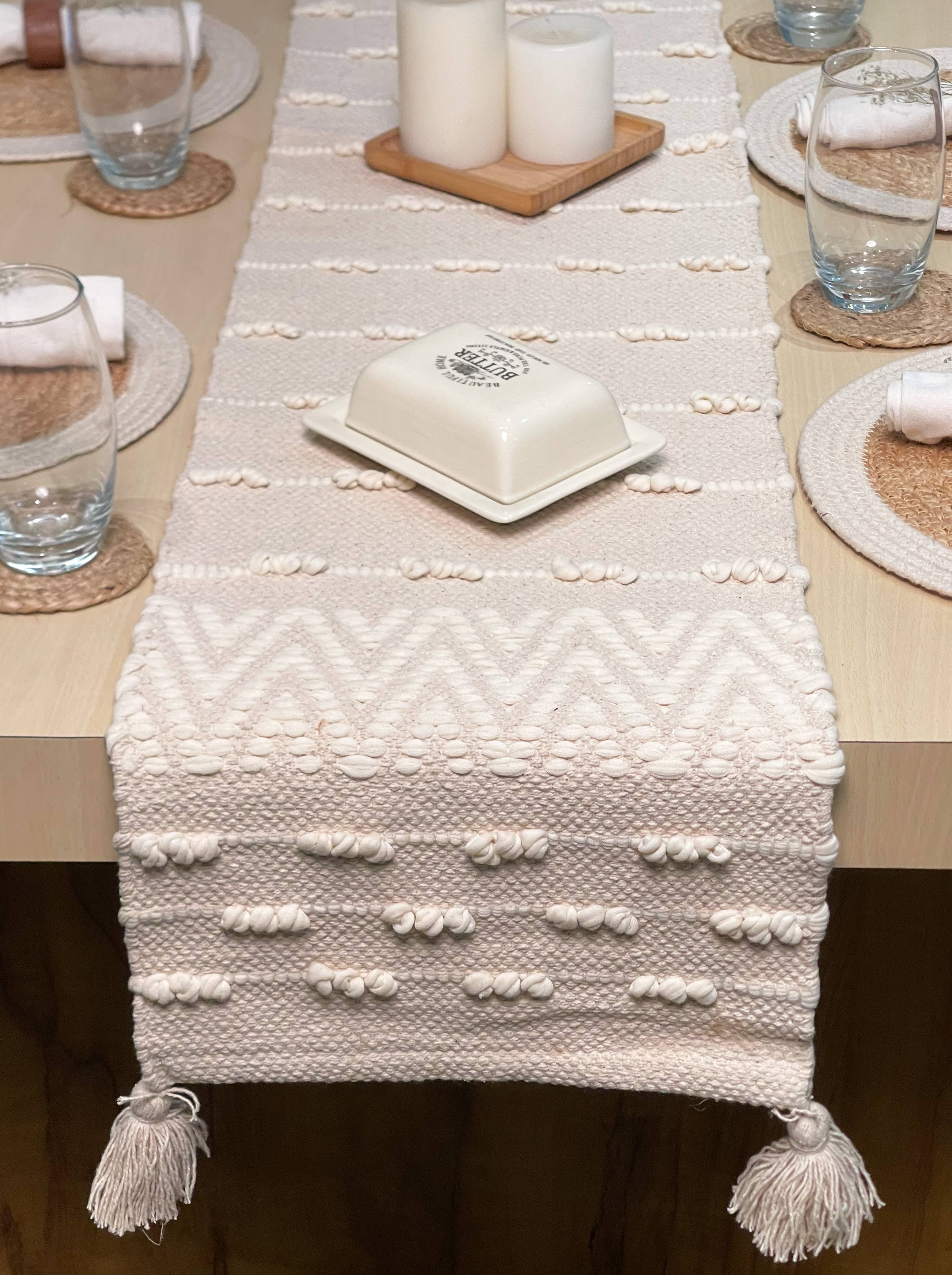 SEVILLE TABLE RUNNER, IVORY, 13''x72''