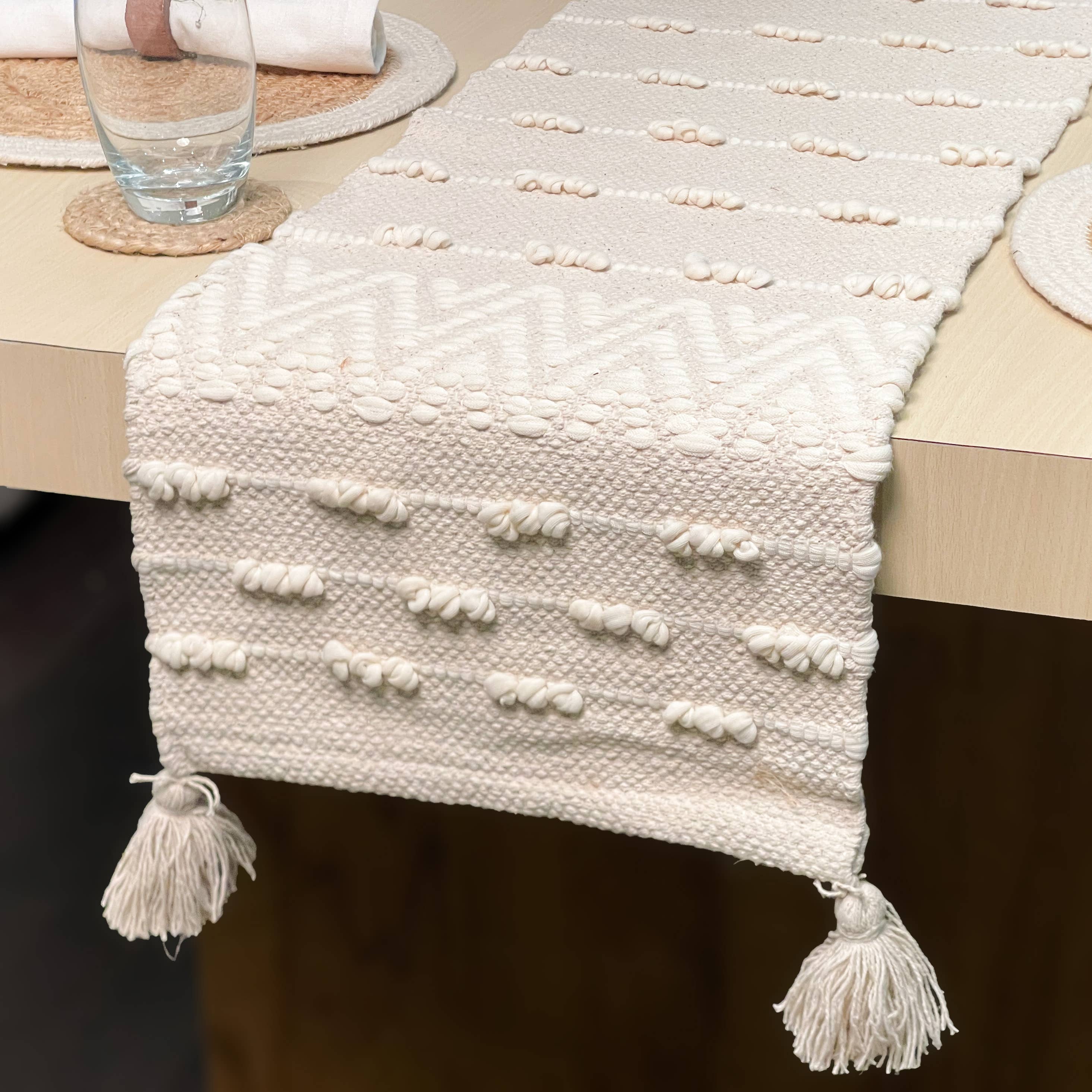 SEVILLE TABLE RUNNER, IVORY, 13''x72''