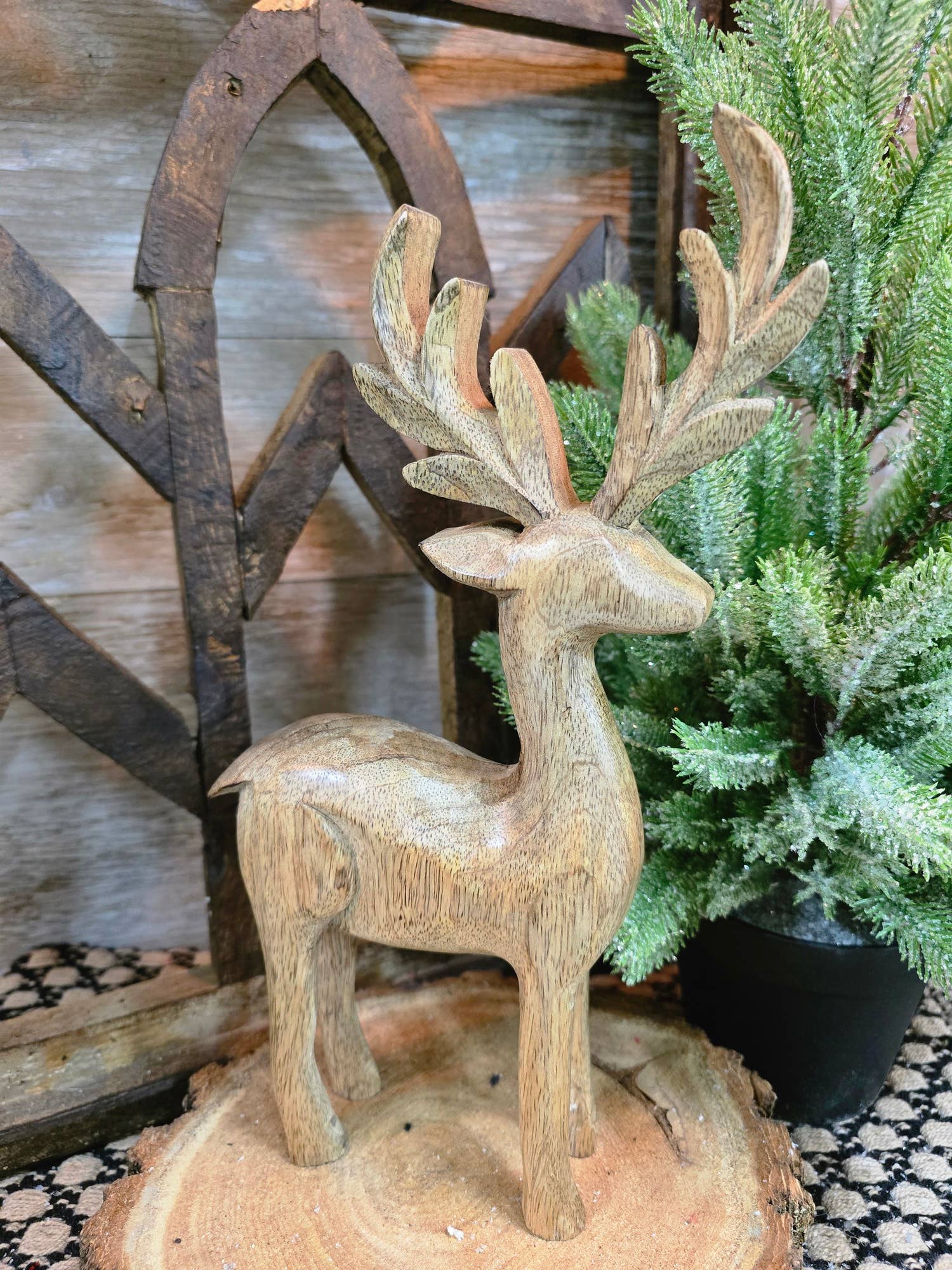 Large Chunky Deer 12x7in
