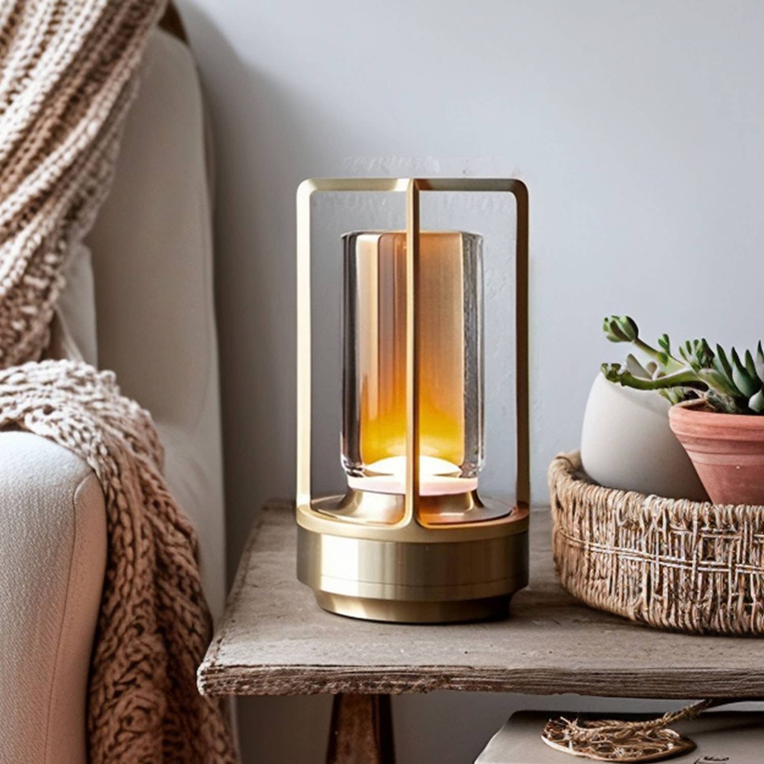 Metal Dimmable Cordless Table Lamp