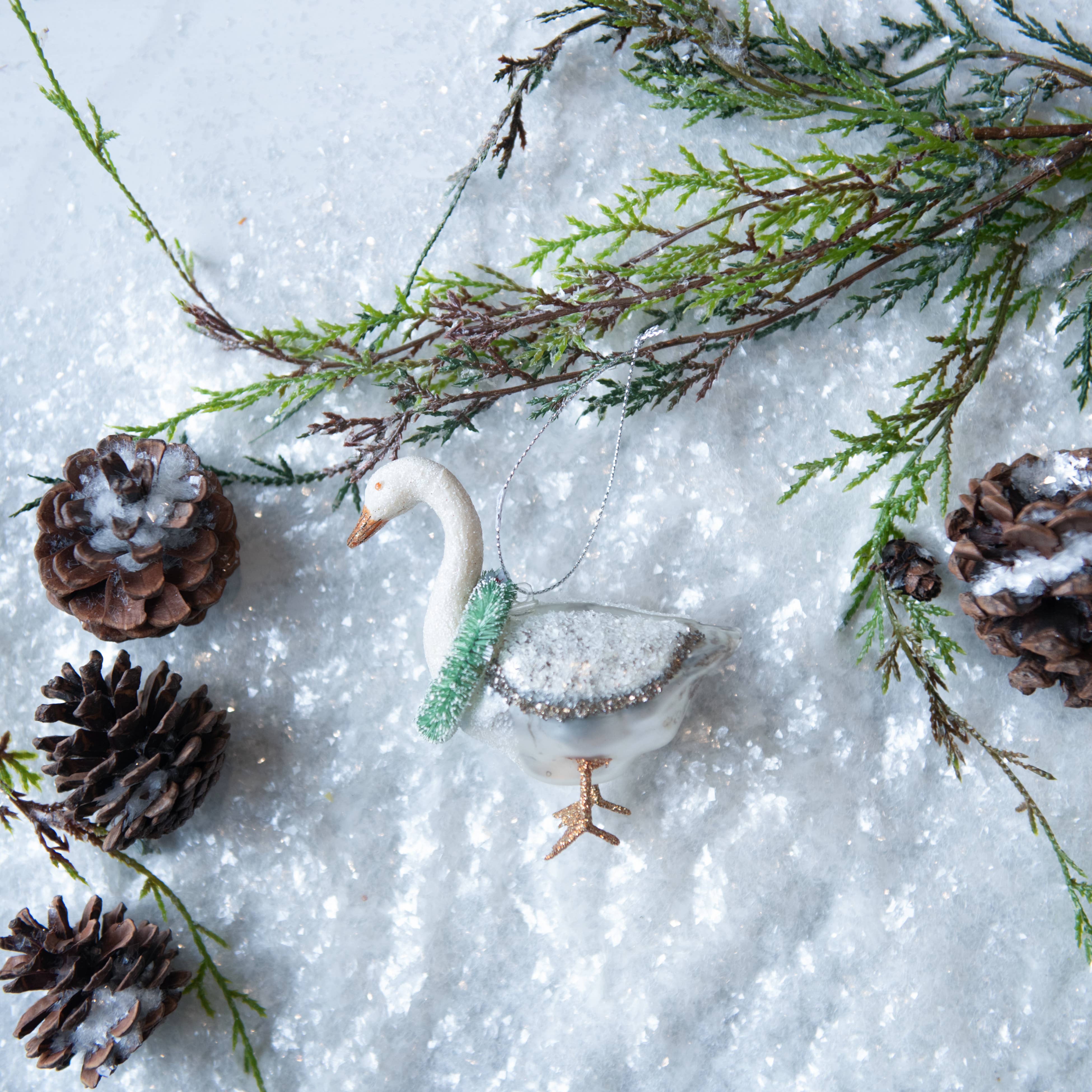 WHITE GOOSE ORNAMENT