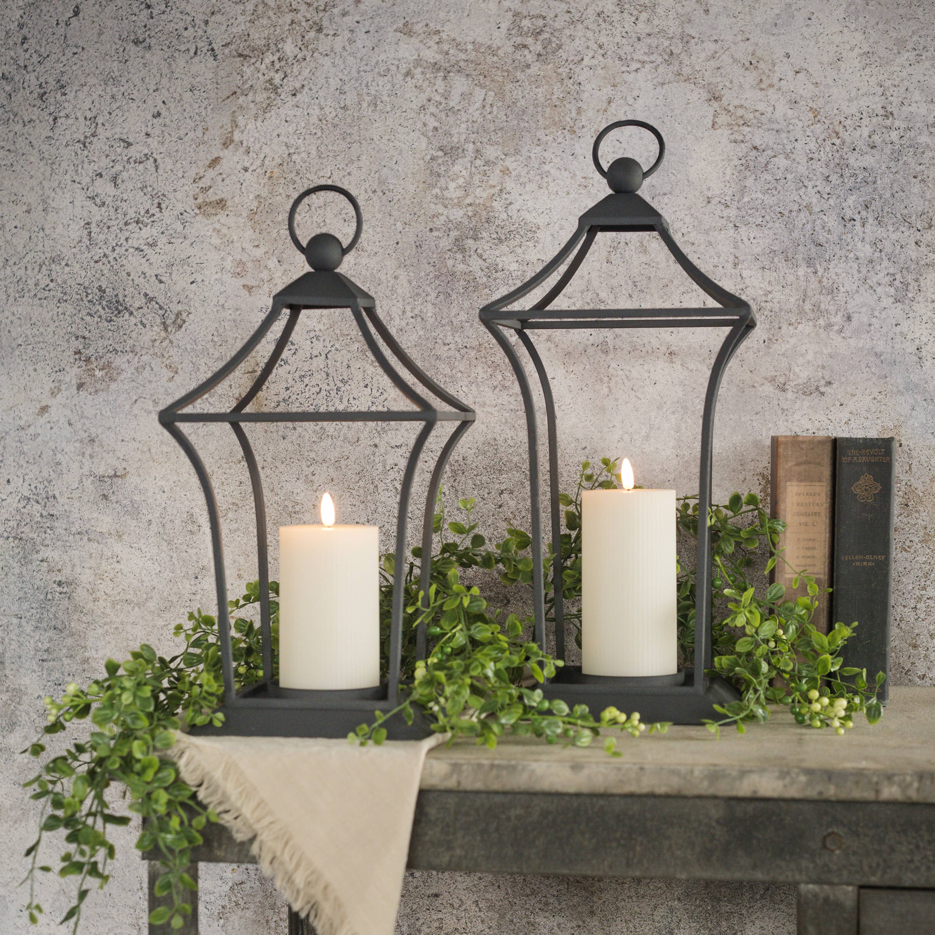 17" HERITAGE LANTERN
