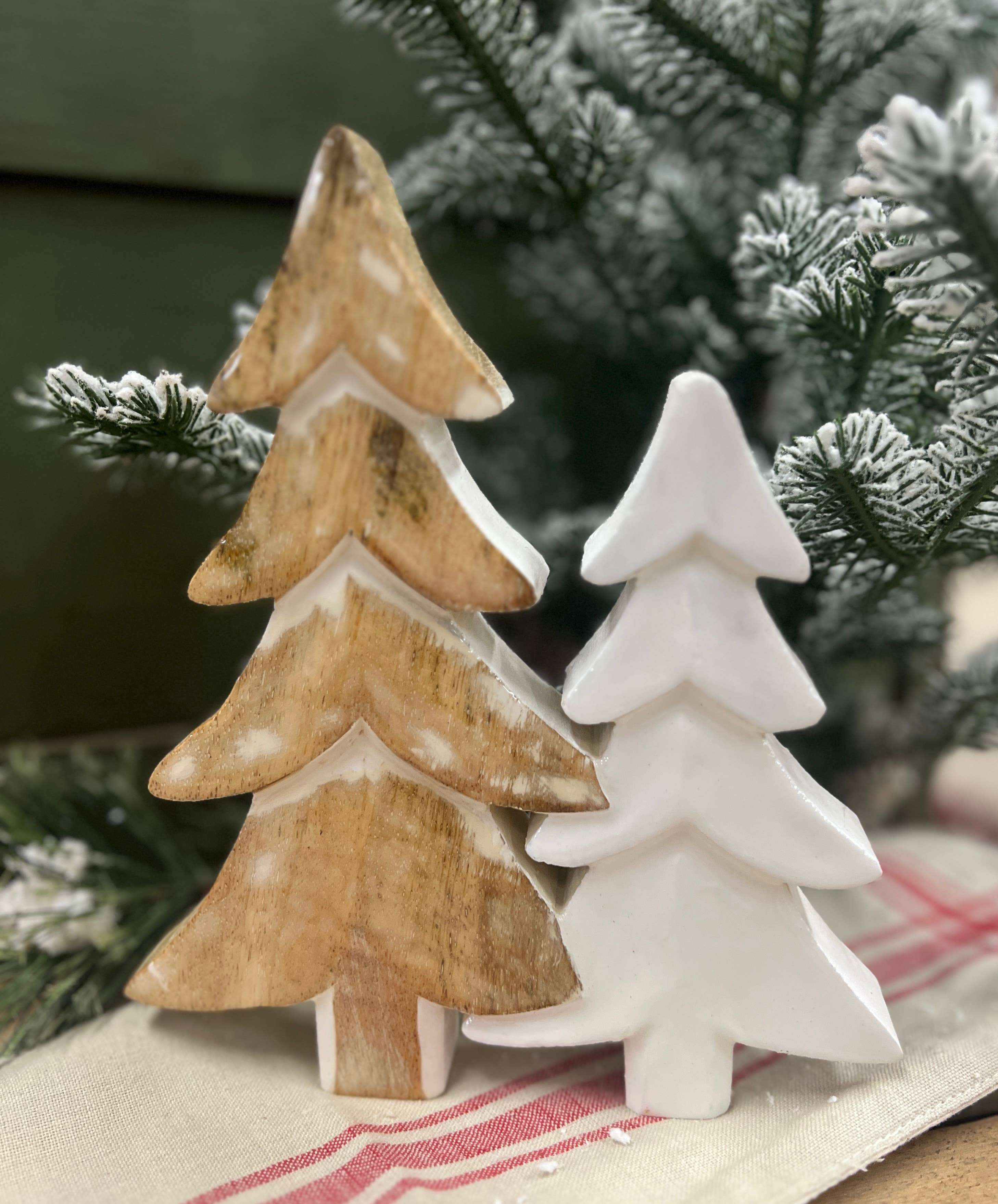 Wooden Tree with Enamel 8in