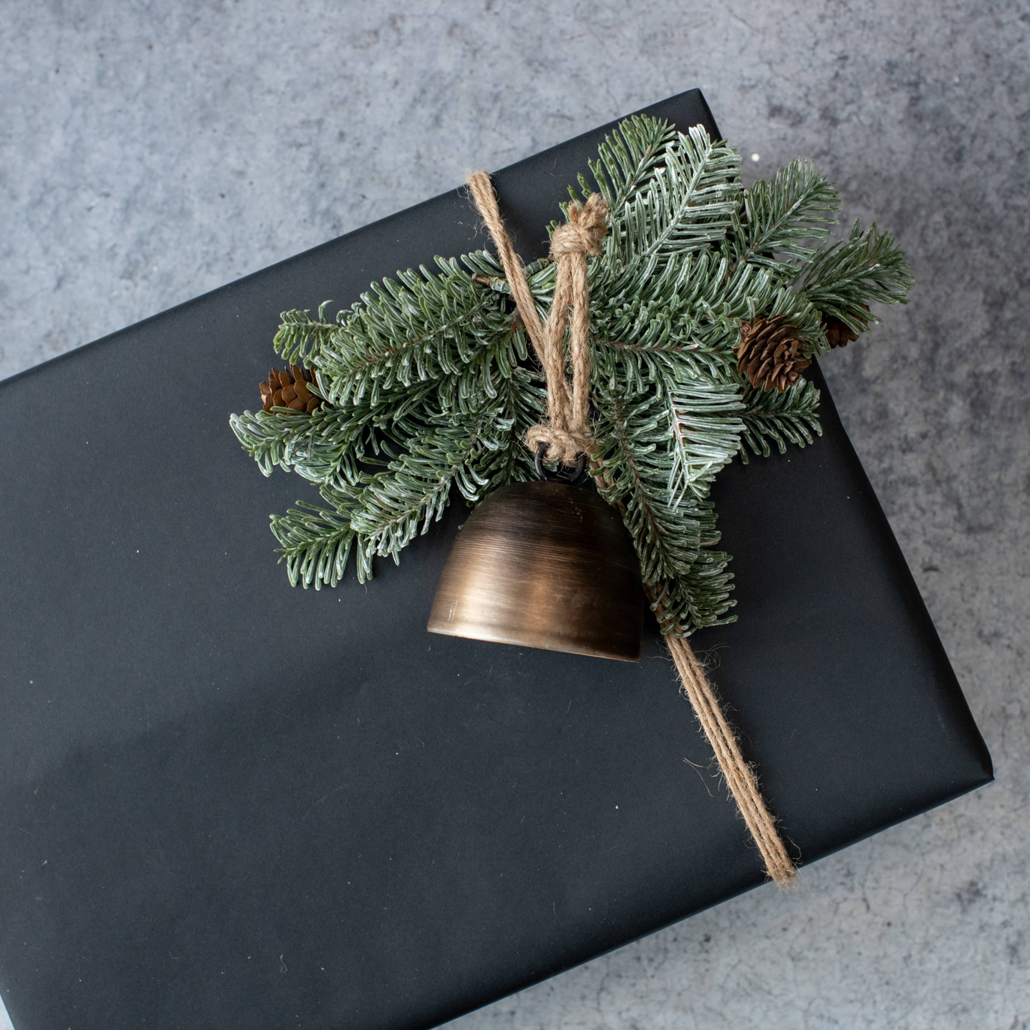 2.5" BRONZE MORGAN BELL ORNAMENT