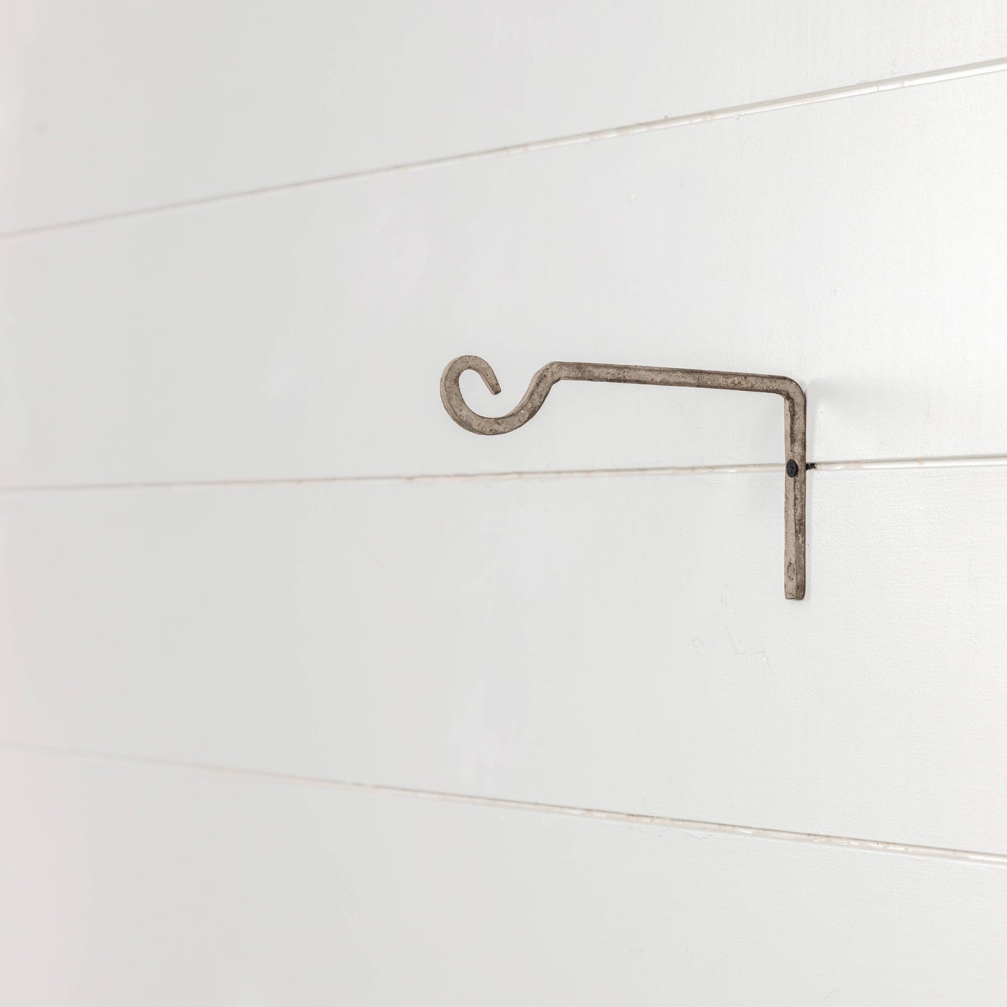 7.25" BEIGE UTILITY HOOK