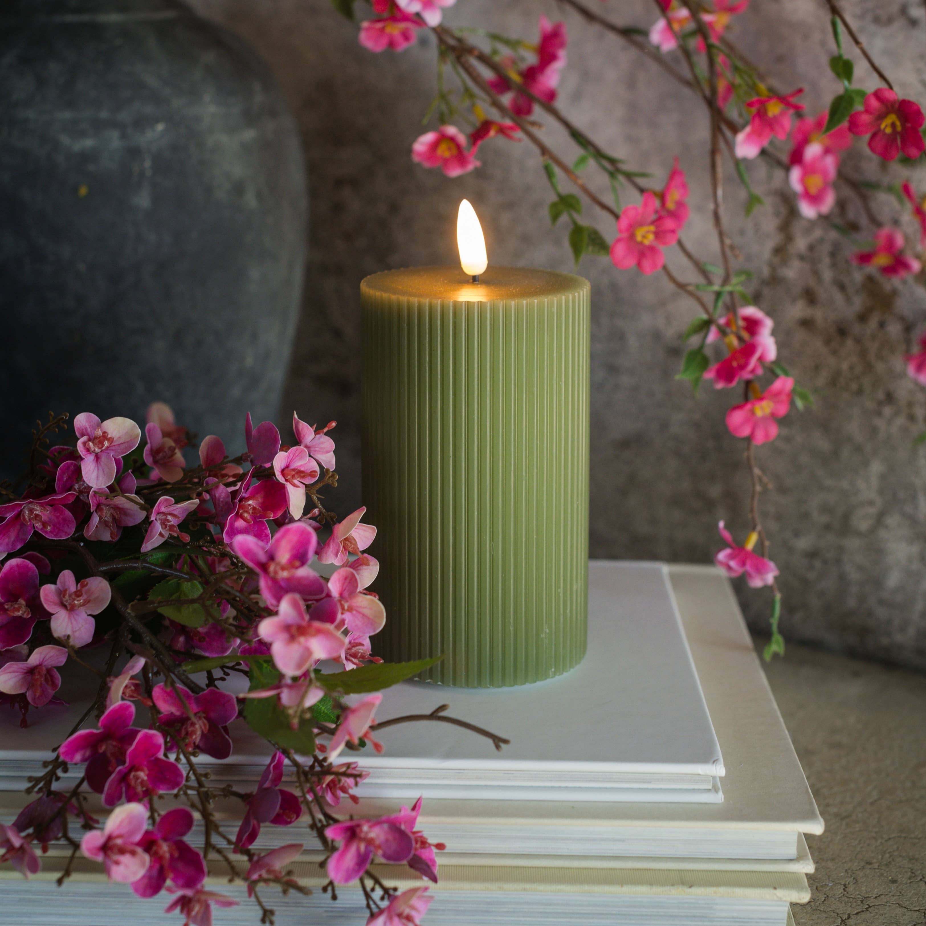 5" DARK GREEN GROOVED 3D FLAME CANDLE