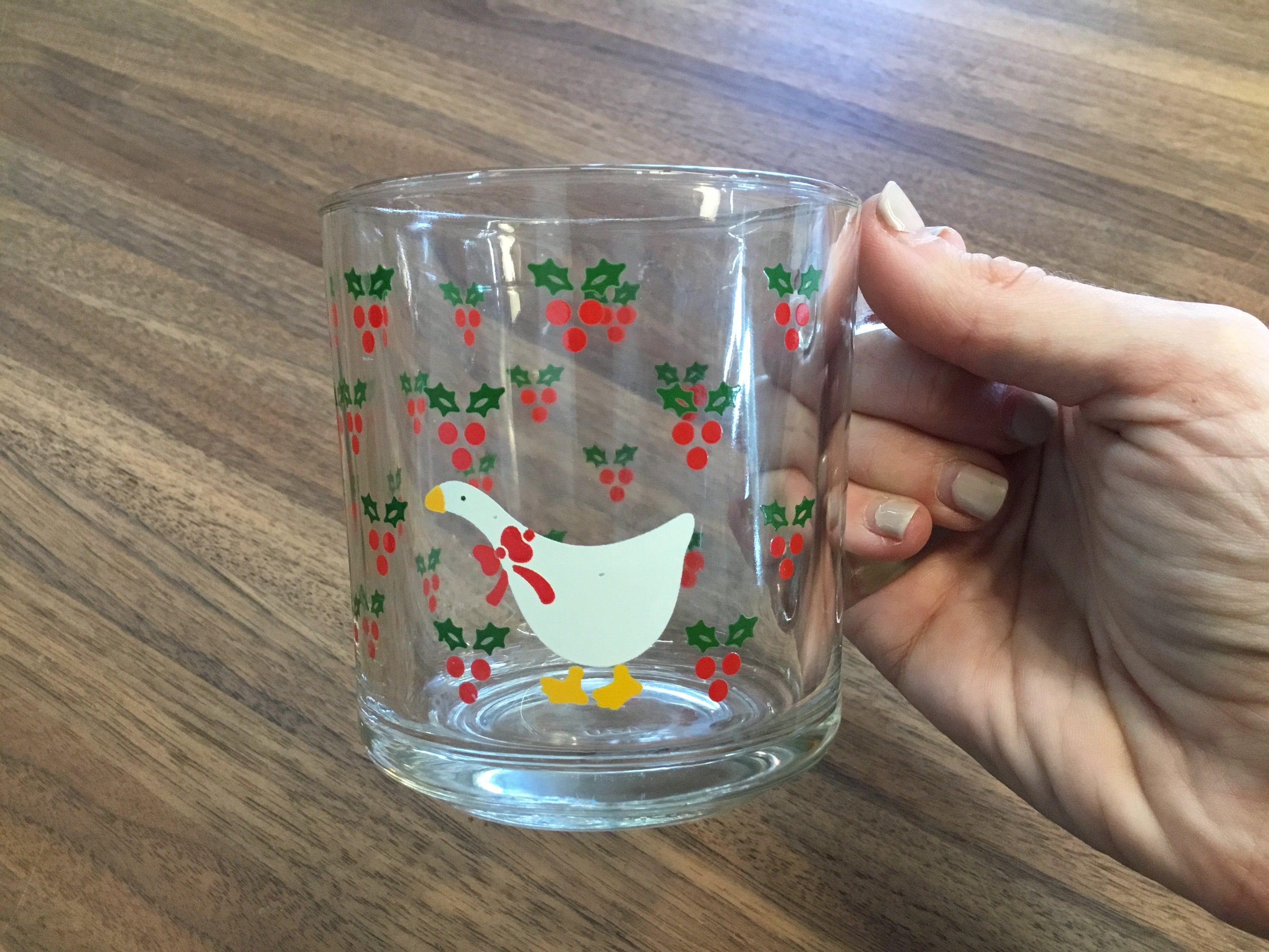 Holly Berry Christmas Goose Mug