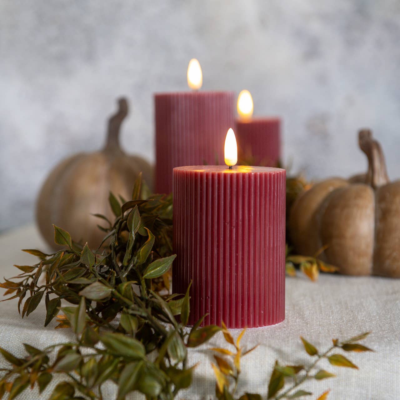 4" RED GROOVED 3D FLAME CANDLE