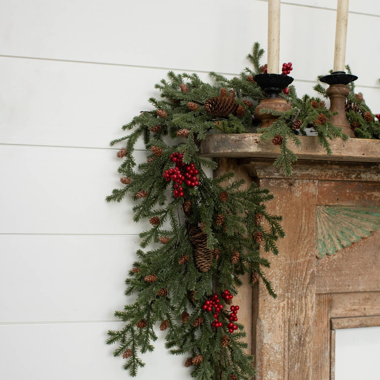 5' PINE, PINECONES & BERRIES GARLAND