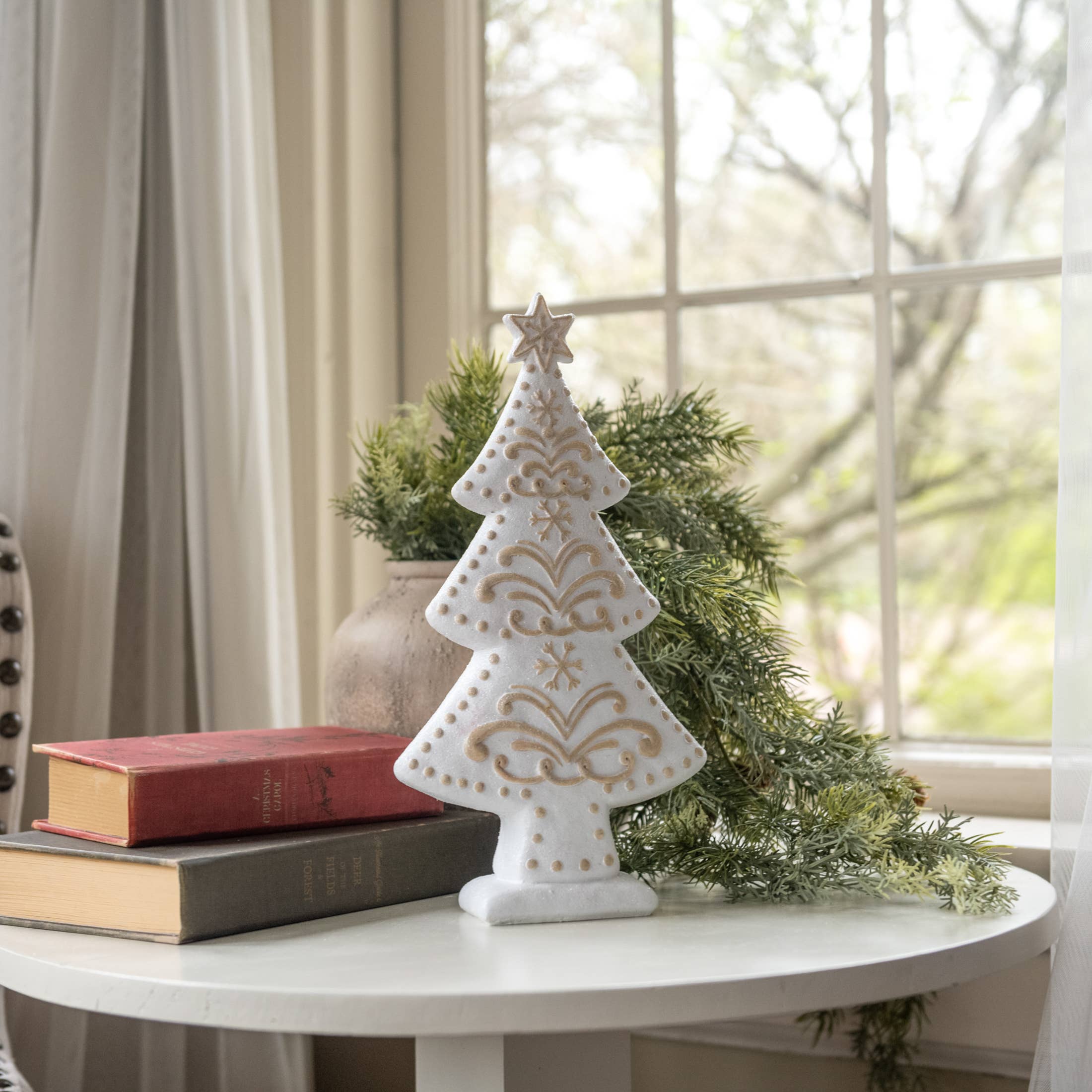 11.75" WHITE GINGERBREAD TREE