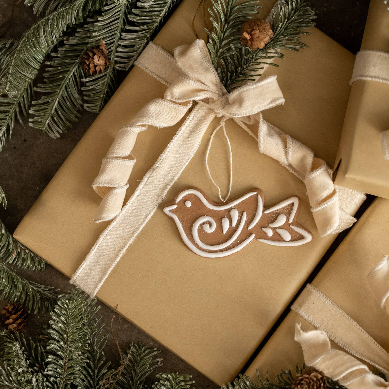 GINGERBREAD BIRD ORNAMENT