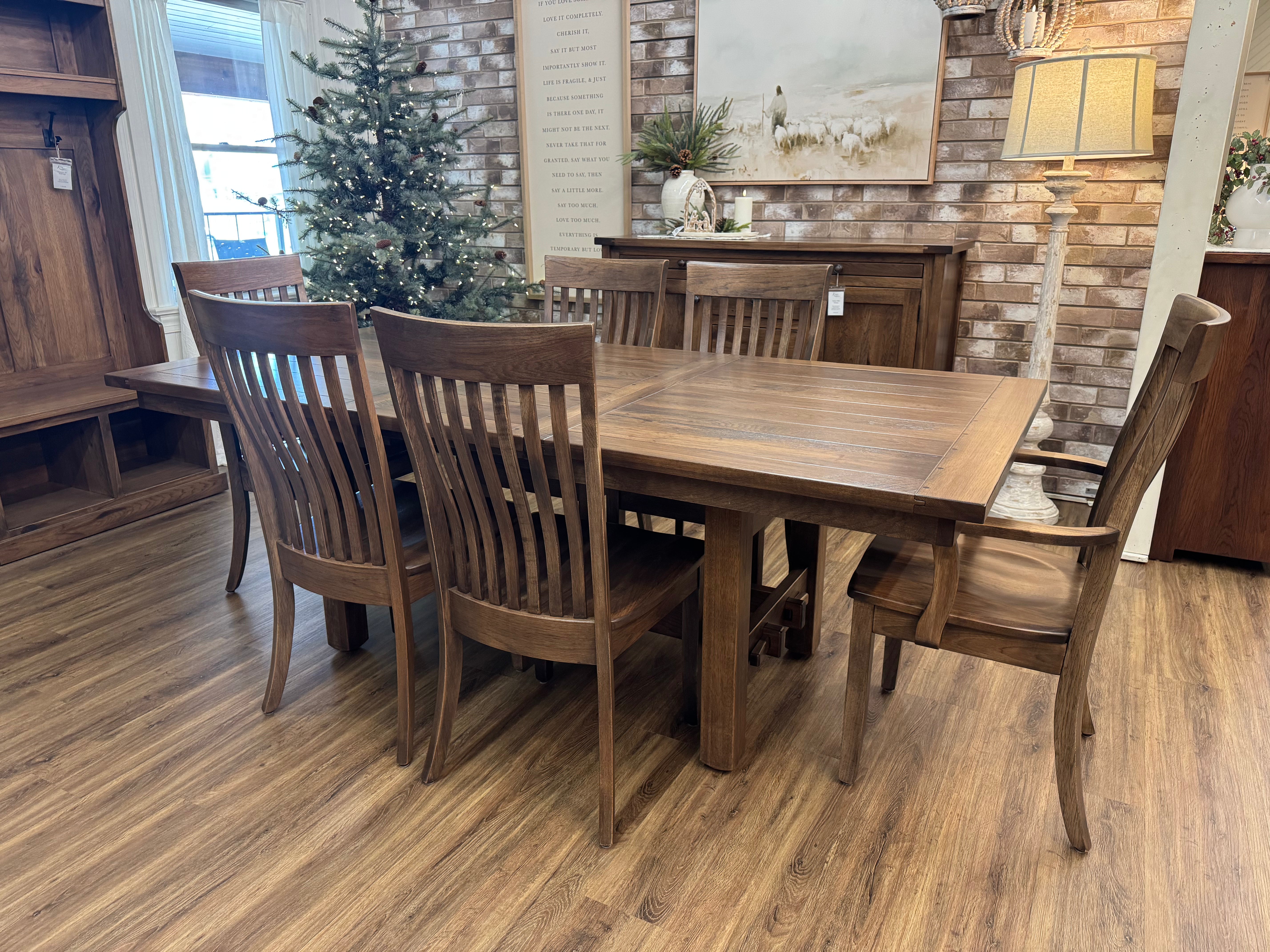 Easton Pike Table 42 x 66 with 4 Easton Pike chairs