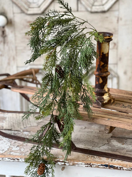 Telluride Spruce Hanging | 34"