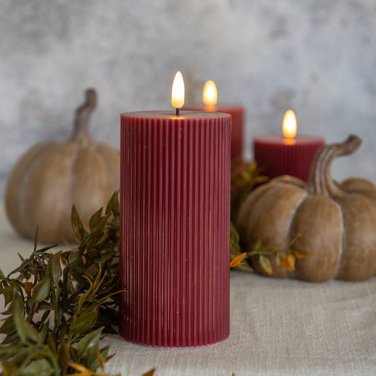 6" RED GROOVED 3D FLAME CANDLE