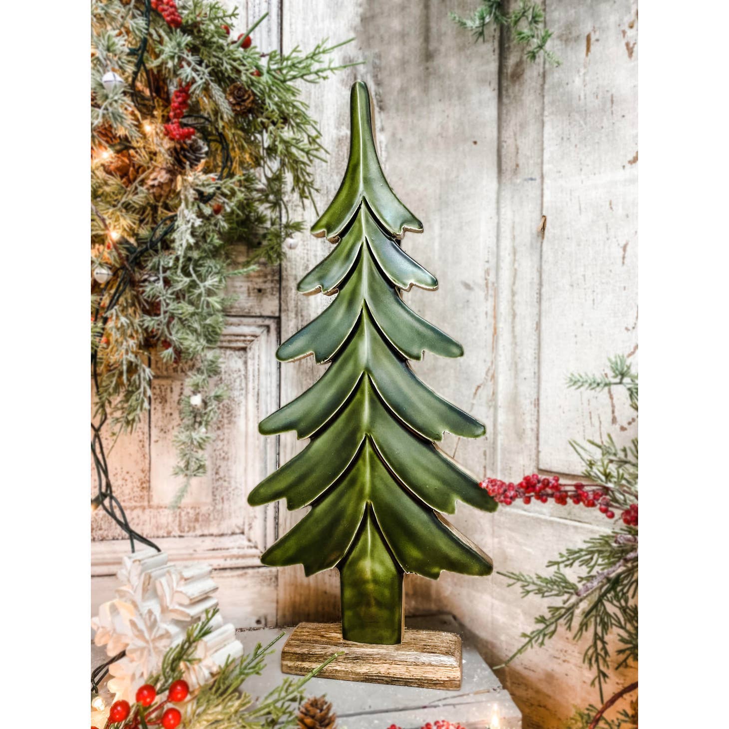Wooden Tree w/ Green Enamel 16x4x40in