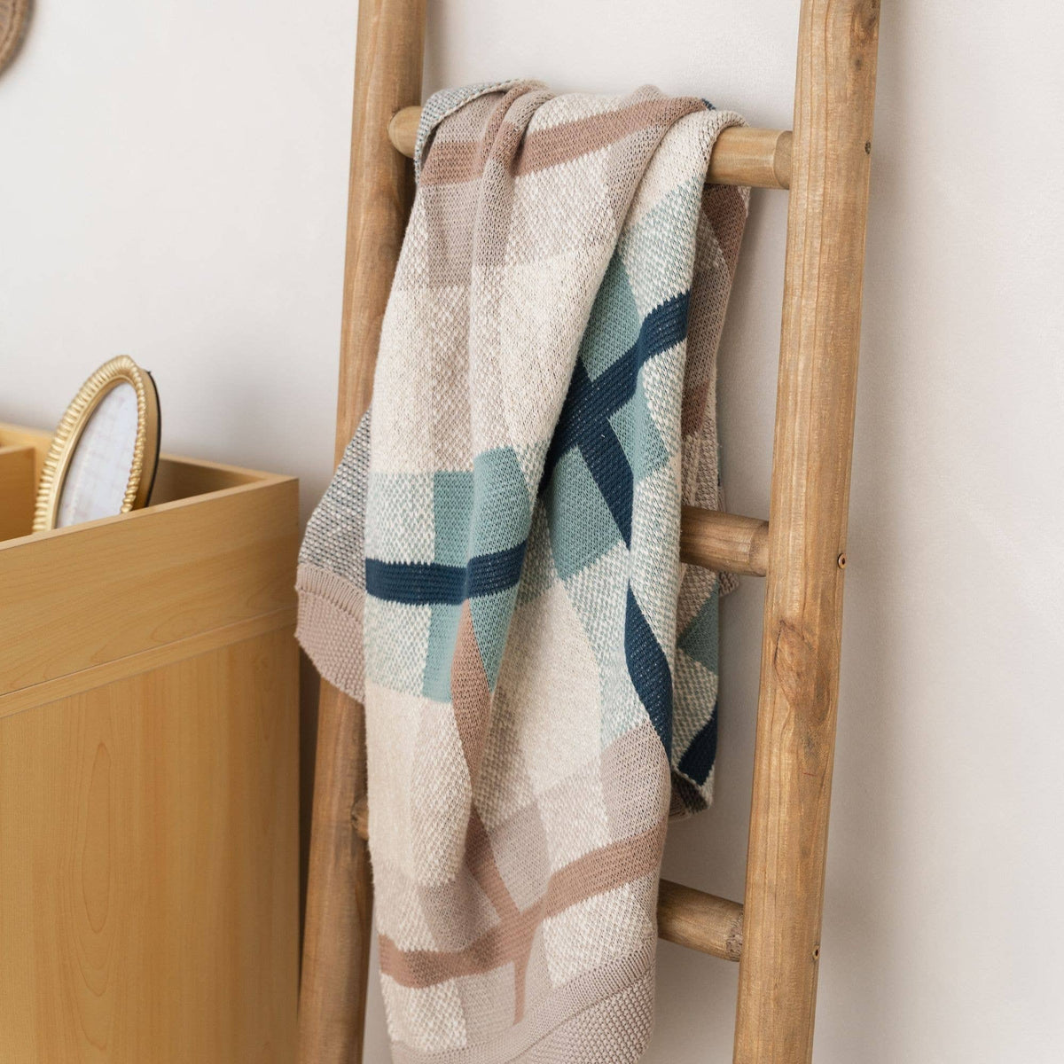 Charlie Farmhouse Knitted Plaid Blanket
