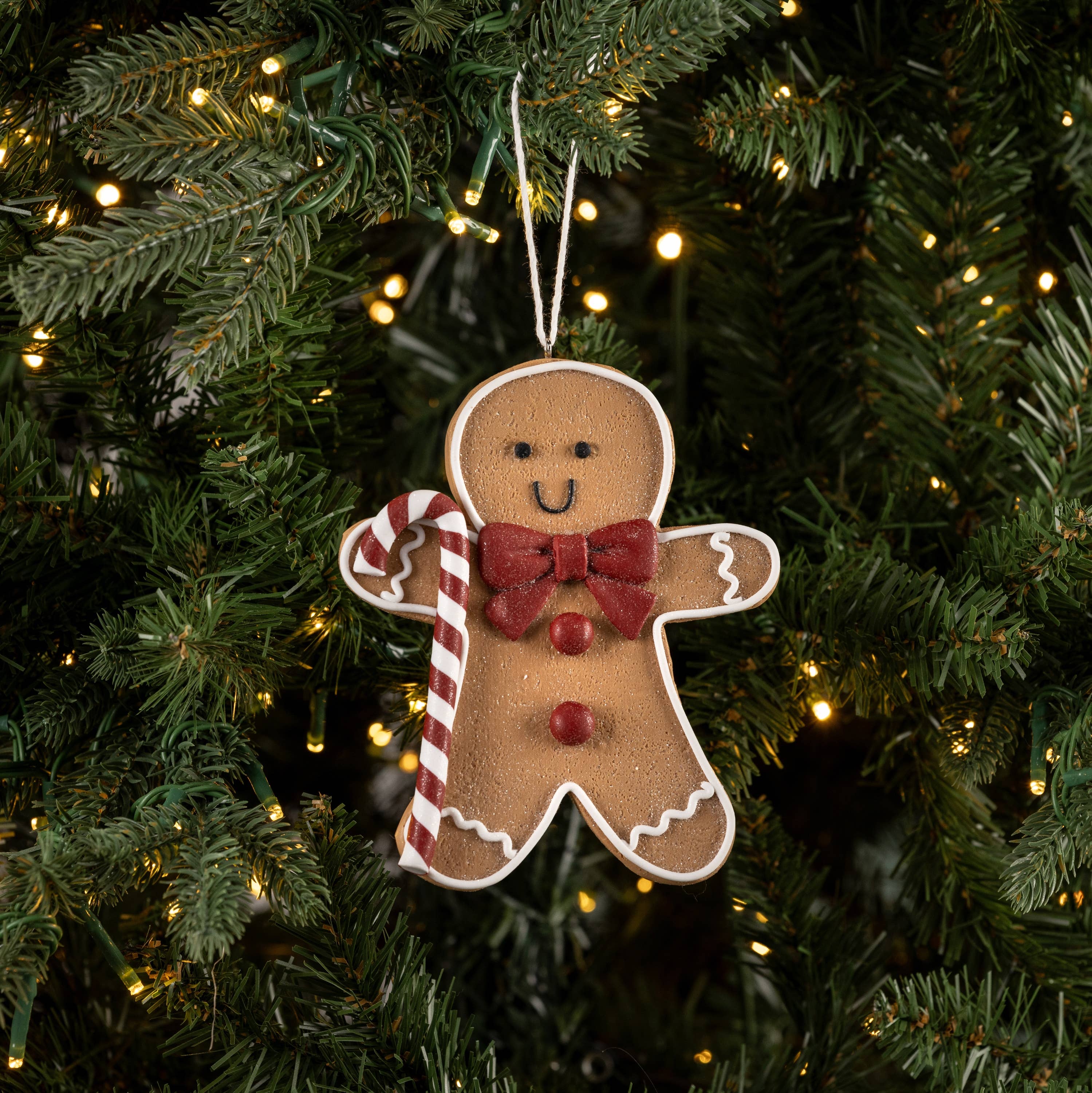 GINGERBREAD MAN W/ CANDY CANE ORNAMENT
