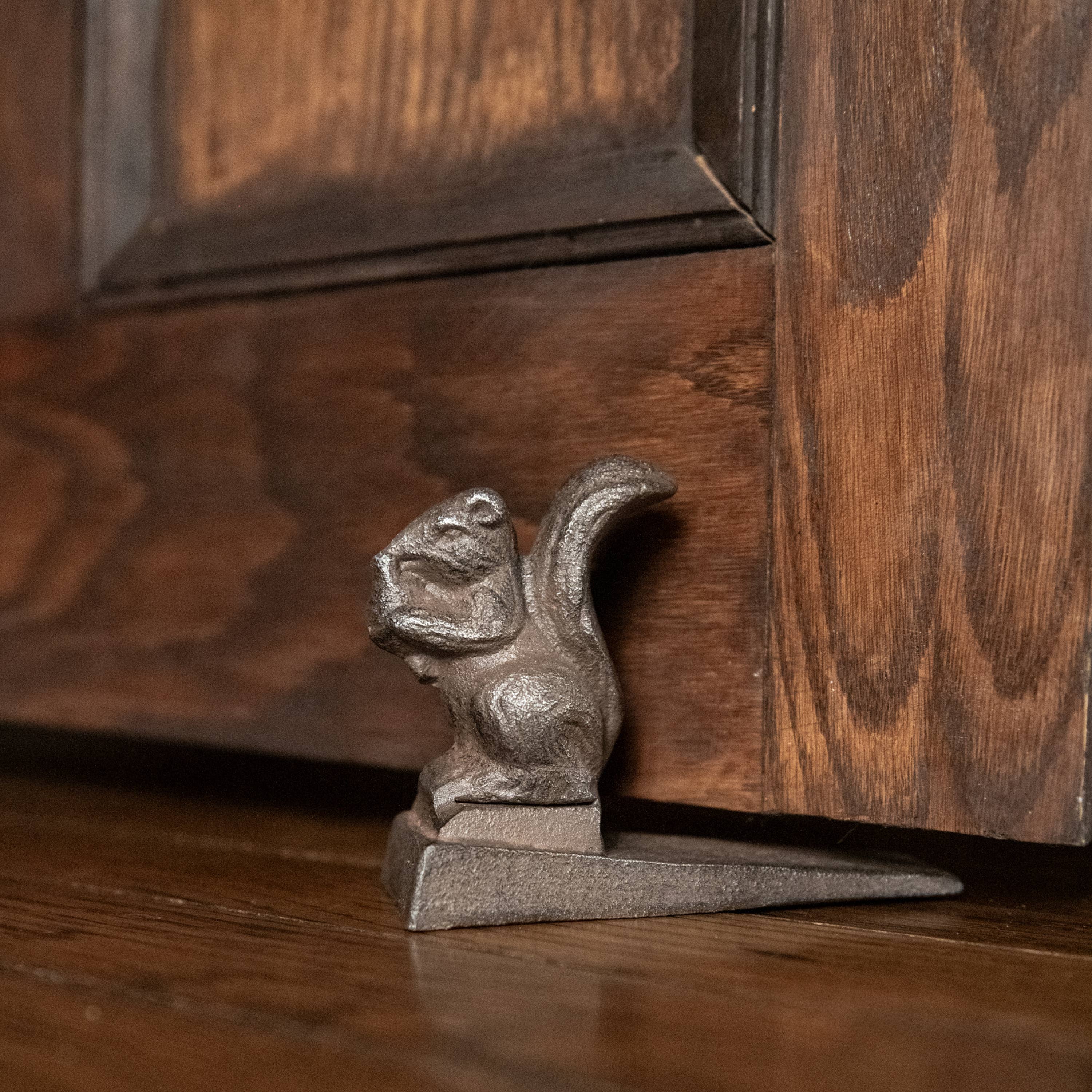 3.5" METAL SQUIRREL DOOR STOP